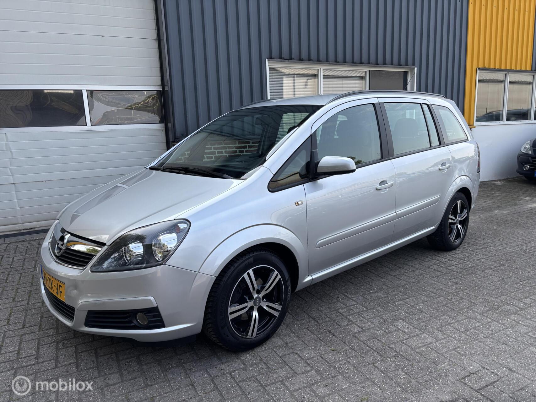 Foto van Opel Zafira
