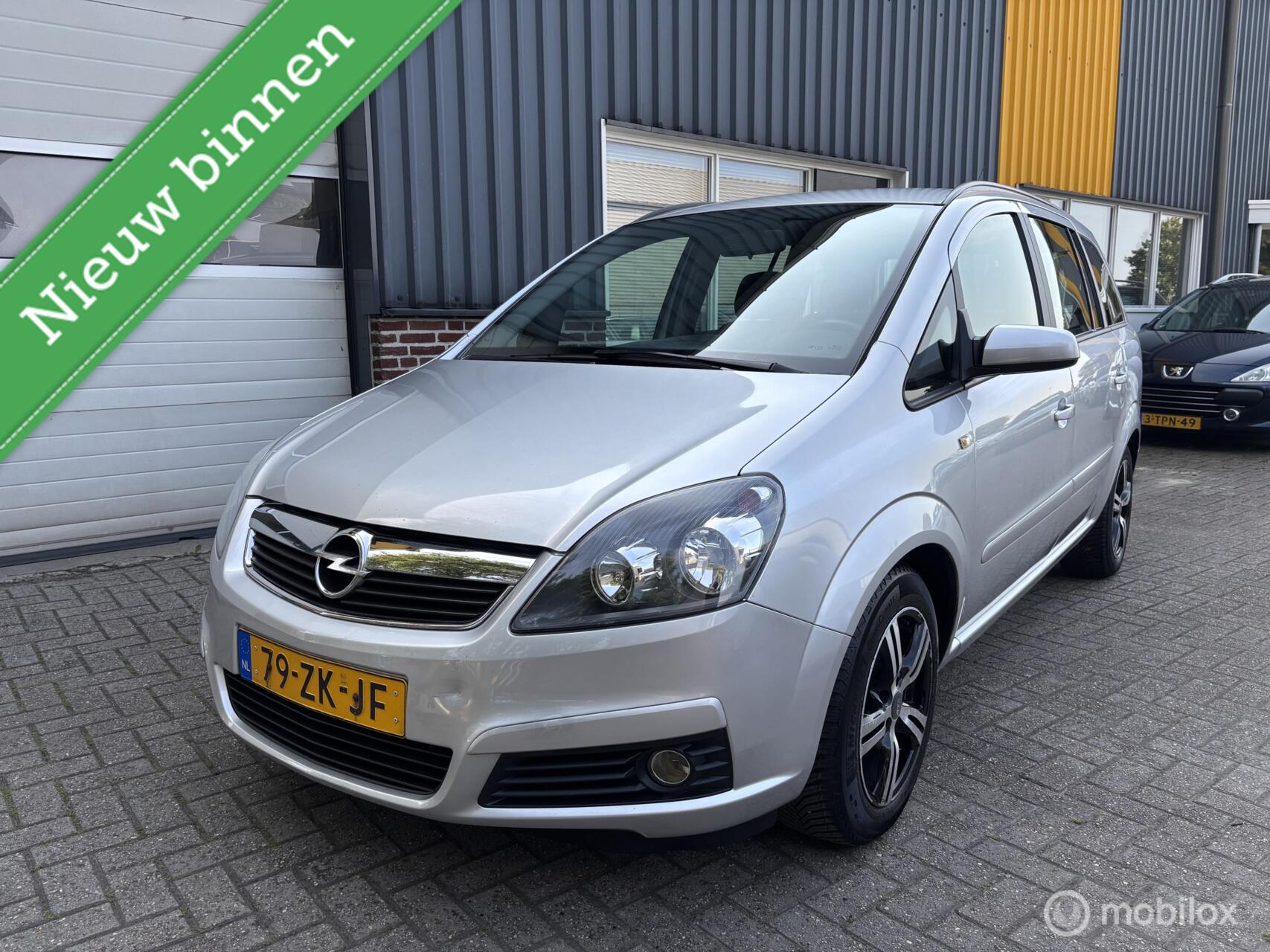 Opel Zafira 1.8 Temptation 7 Zitplaatsen Trekhaak! 2008 - voorkant