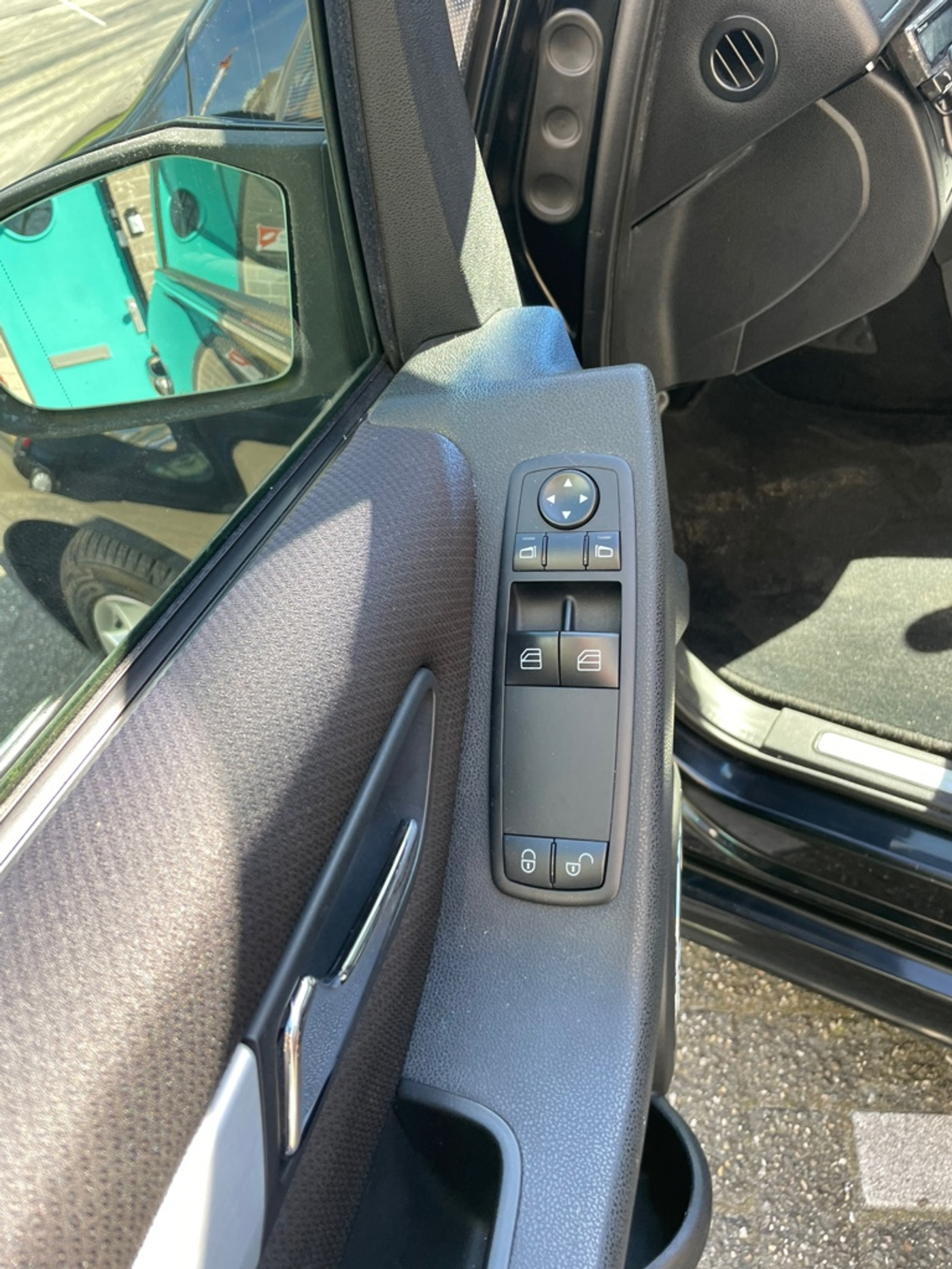 Foto van Mercedes-Benz B 200