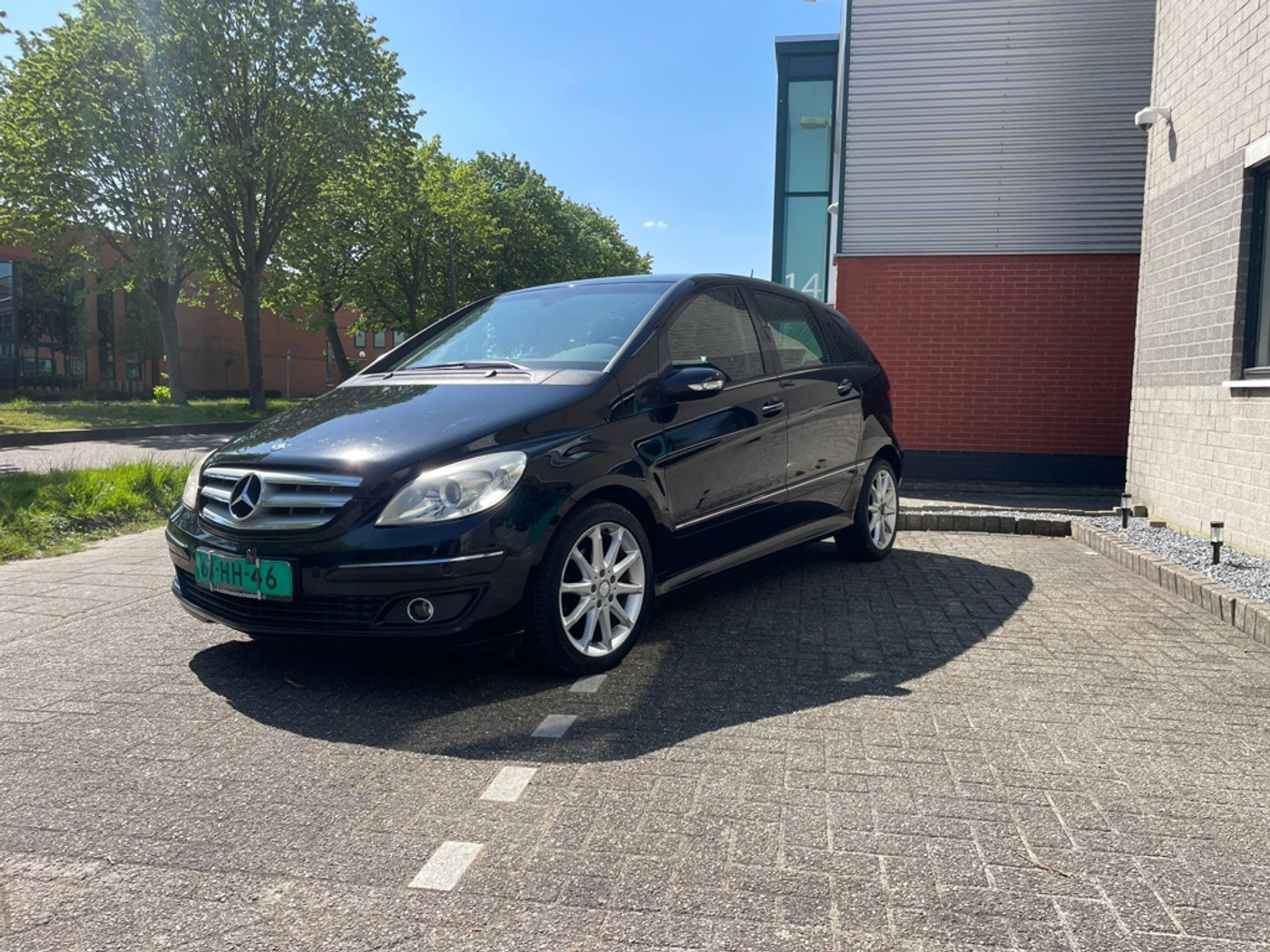 Foto van Mercedes-Benz B 200