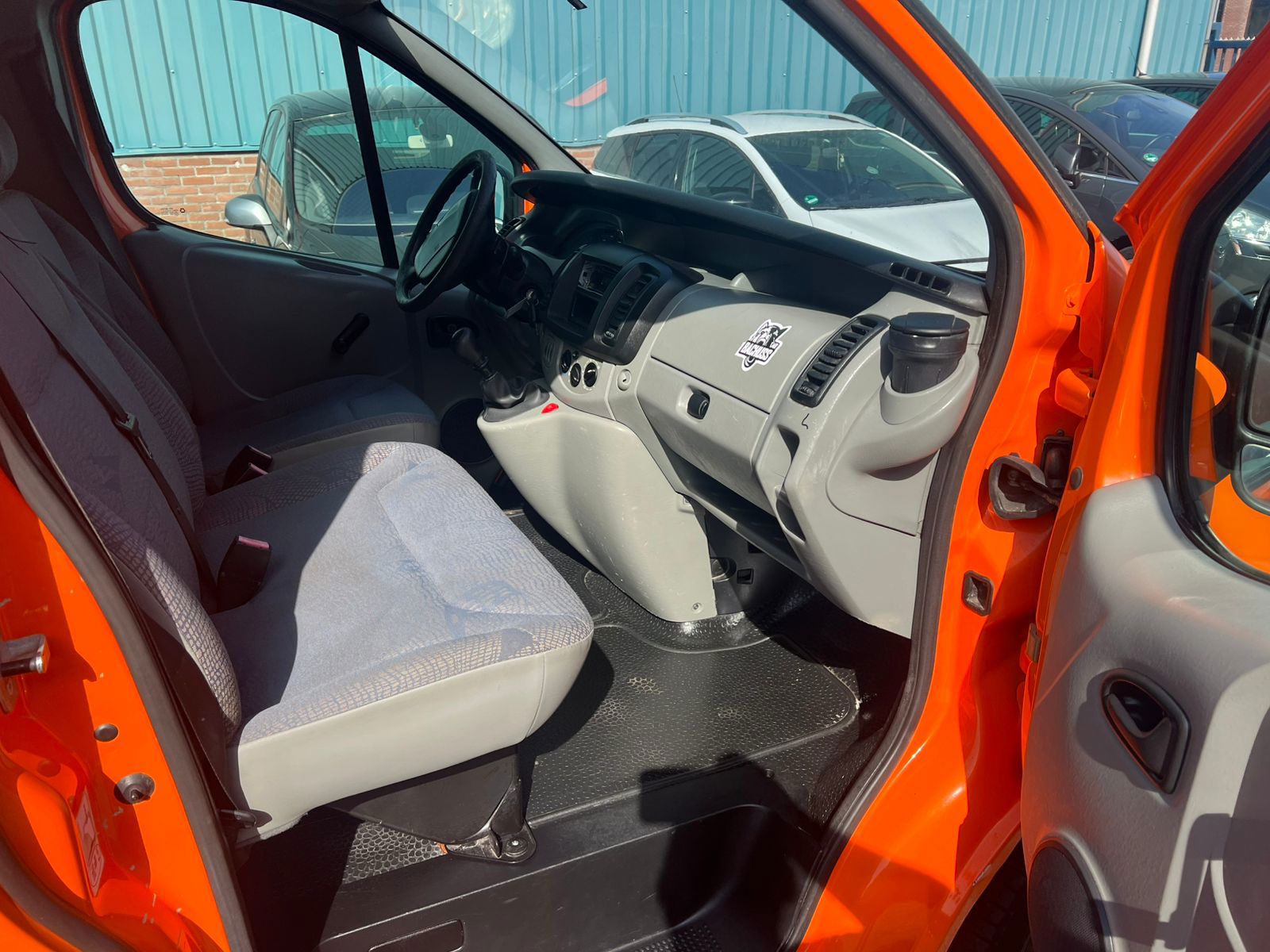 Foto van Renault Trafic 1200 L2 H1 1.9 Dci 82