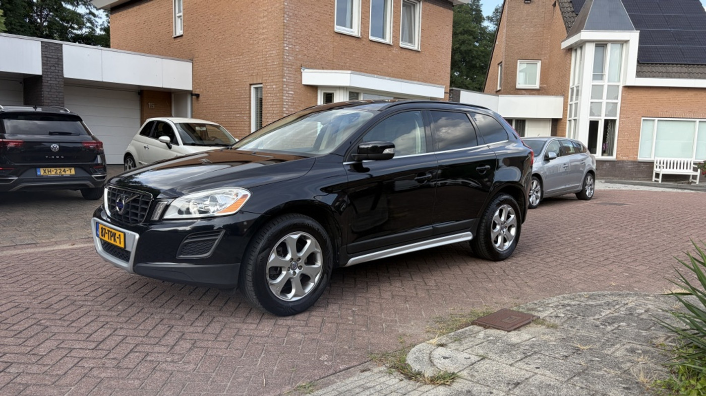 Volvo Xc60 2.0 T5 Automaat Kinetic I Clima I Cognac leder I Dealer onderhoud 2012 - voorkant