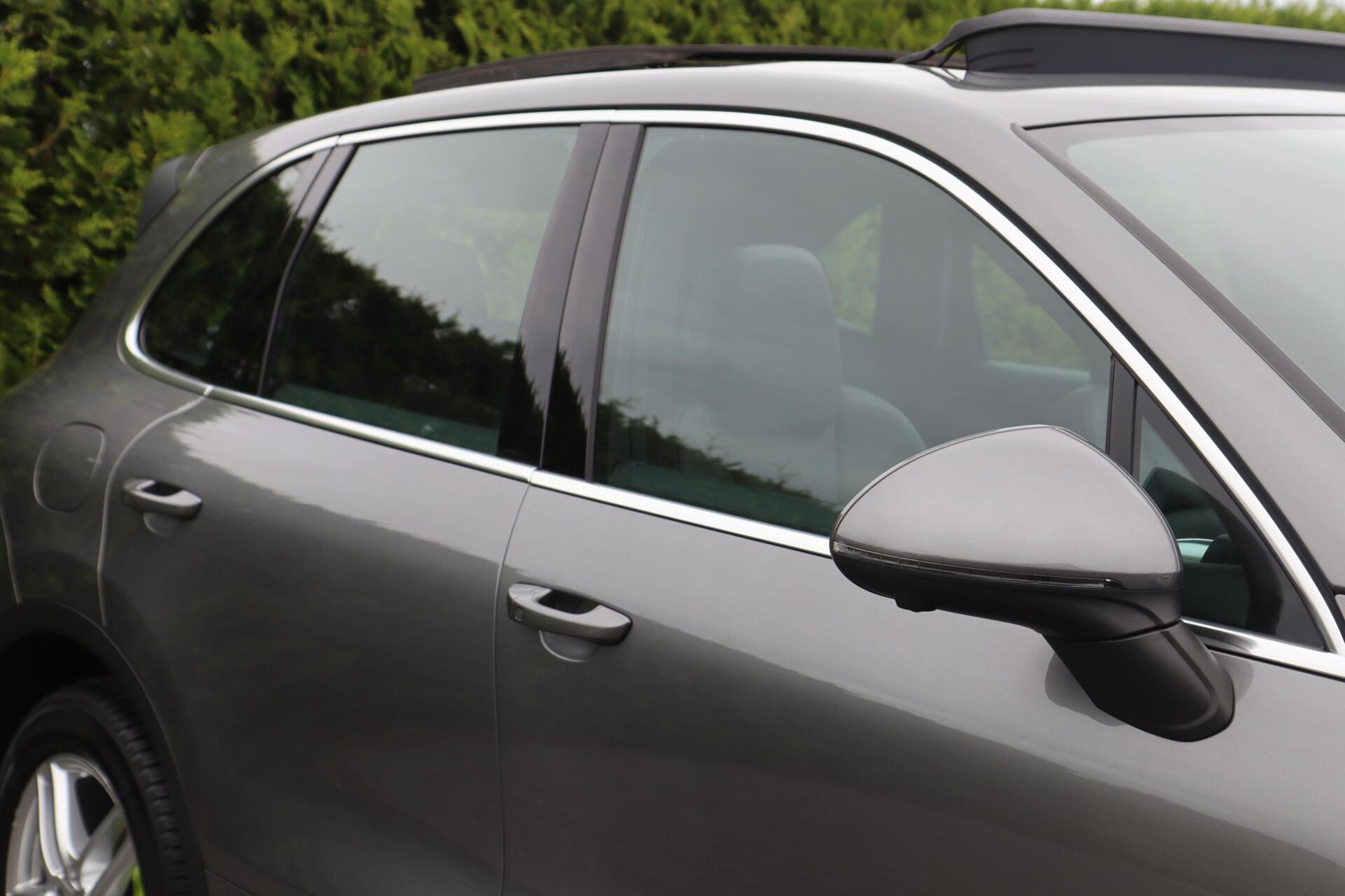 Foto van Porsche Cayenne S E-hybrid