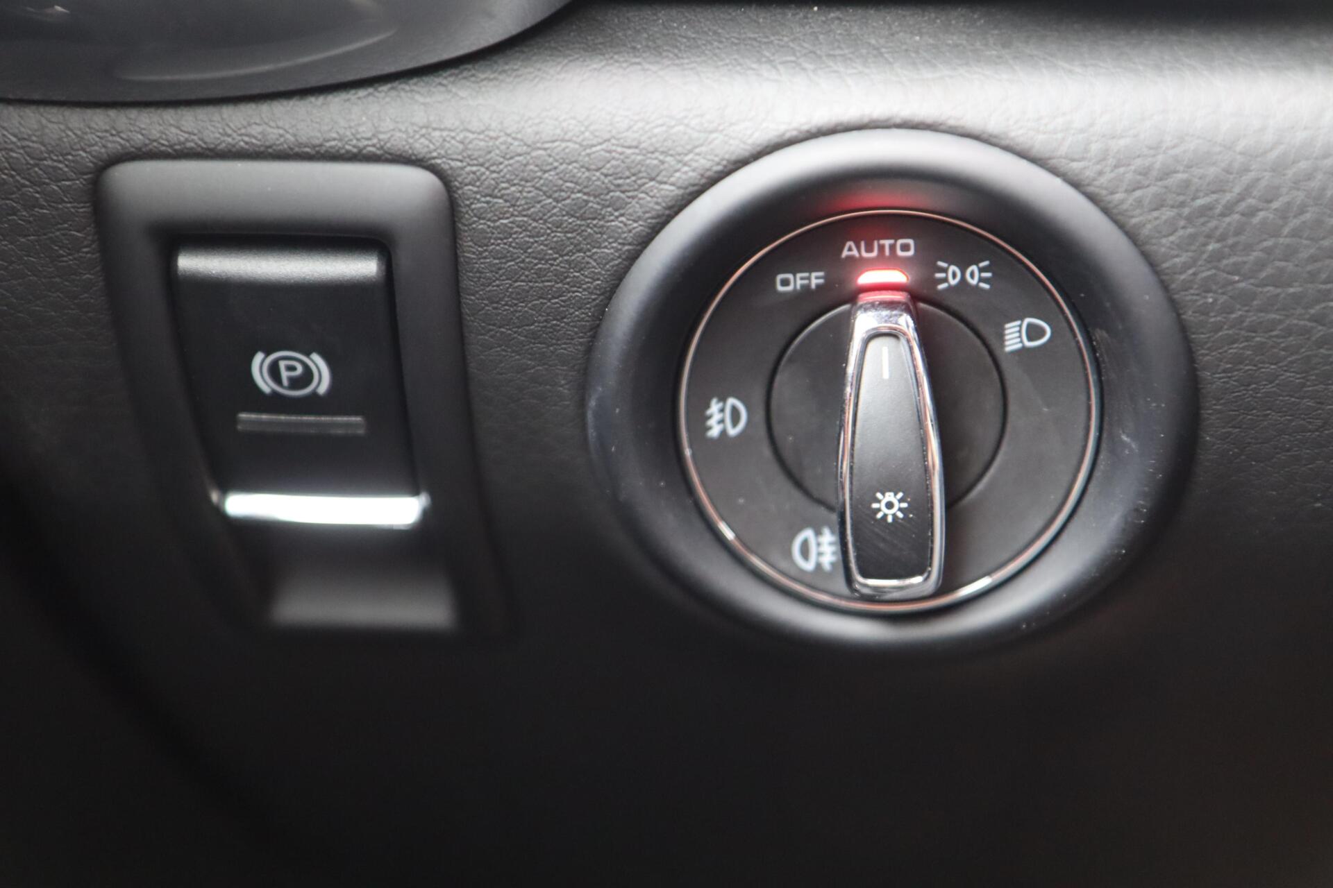 Foto van Porsche Cayenne S E-hybrid