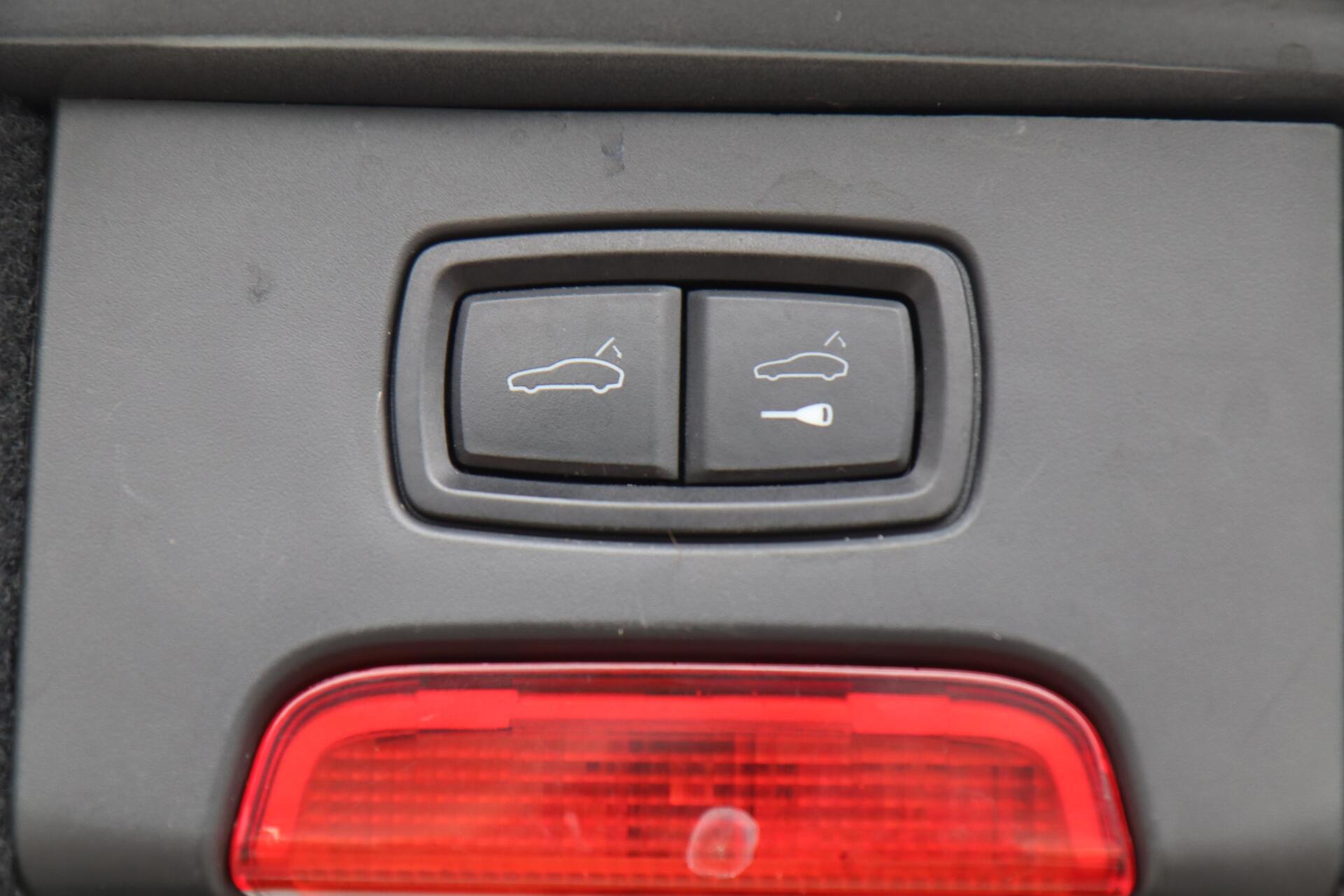 Foto van Porsche Cayenne S E-hybrid