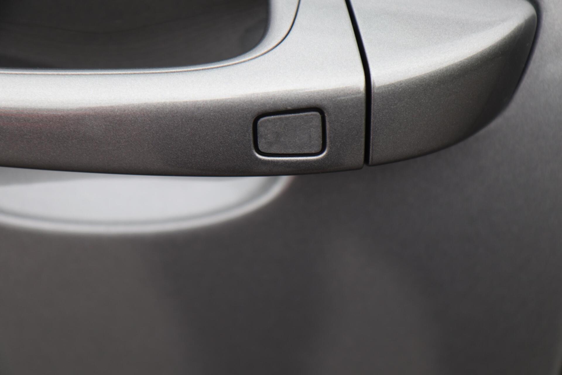 Foto van Porsche Cayenne S E-hybrid