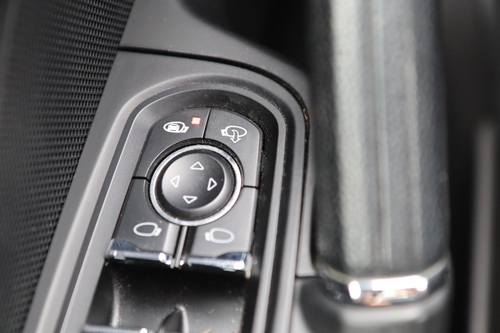 Foto van Porsche Cayenne S E-hybrid