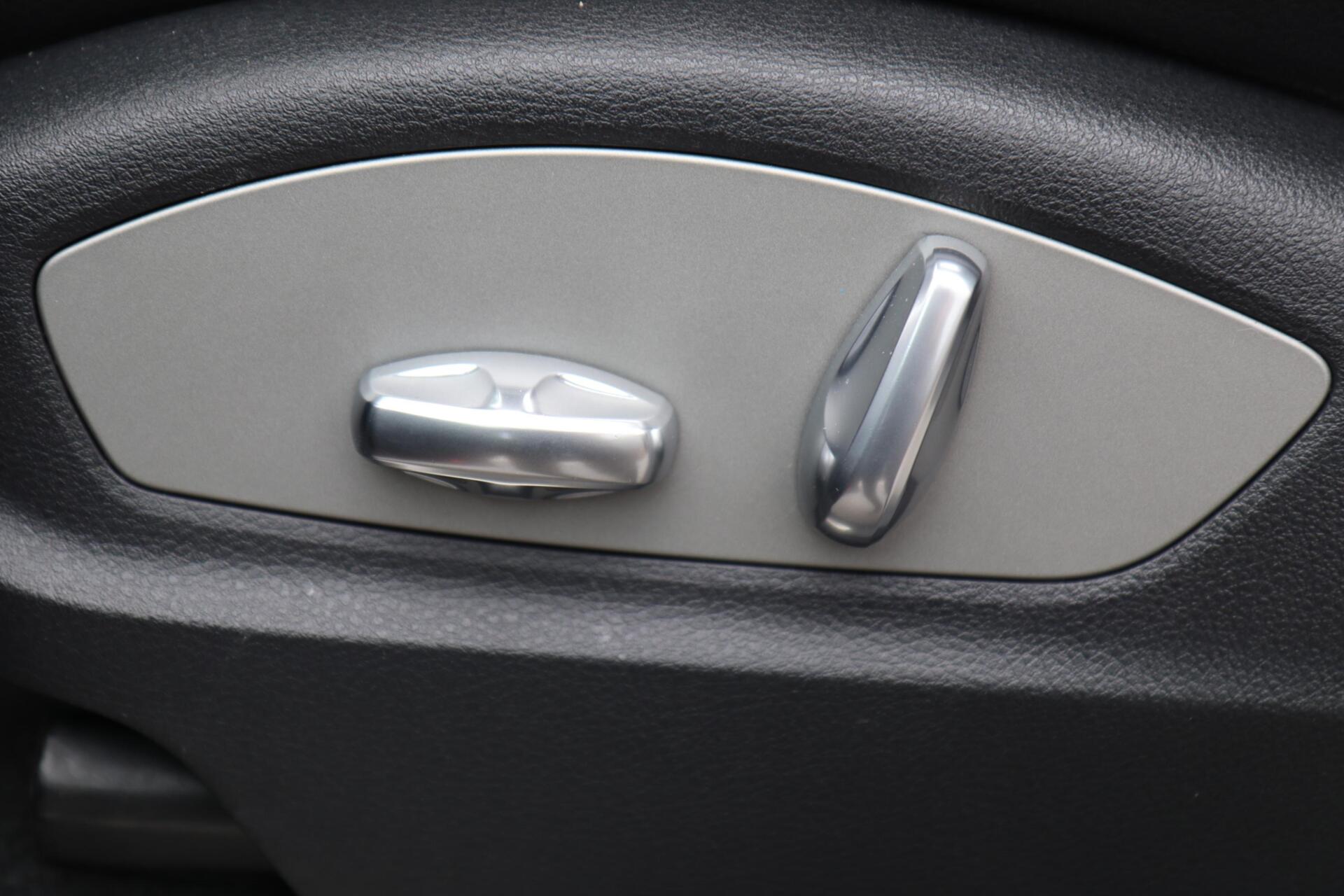 Foto van Porsche Cayenne S E-hybrid