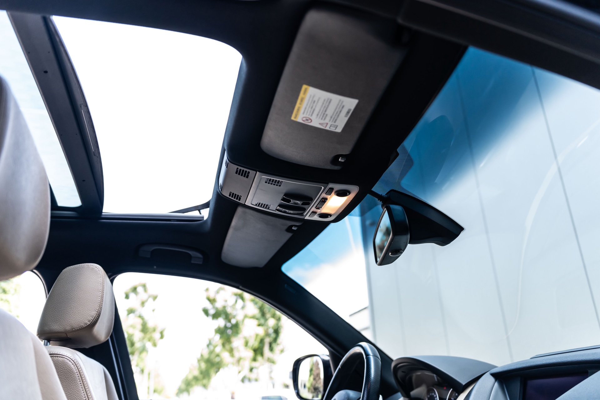 Foto van BMW X1 xDrive 28i