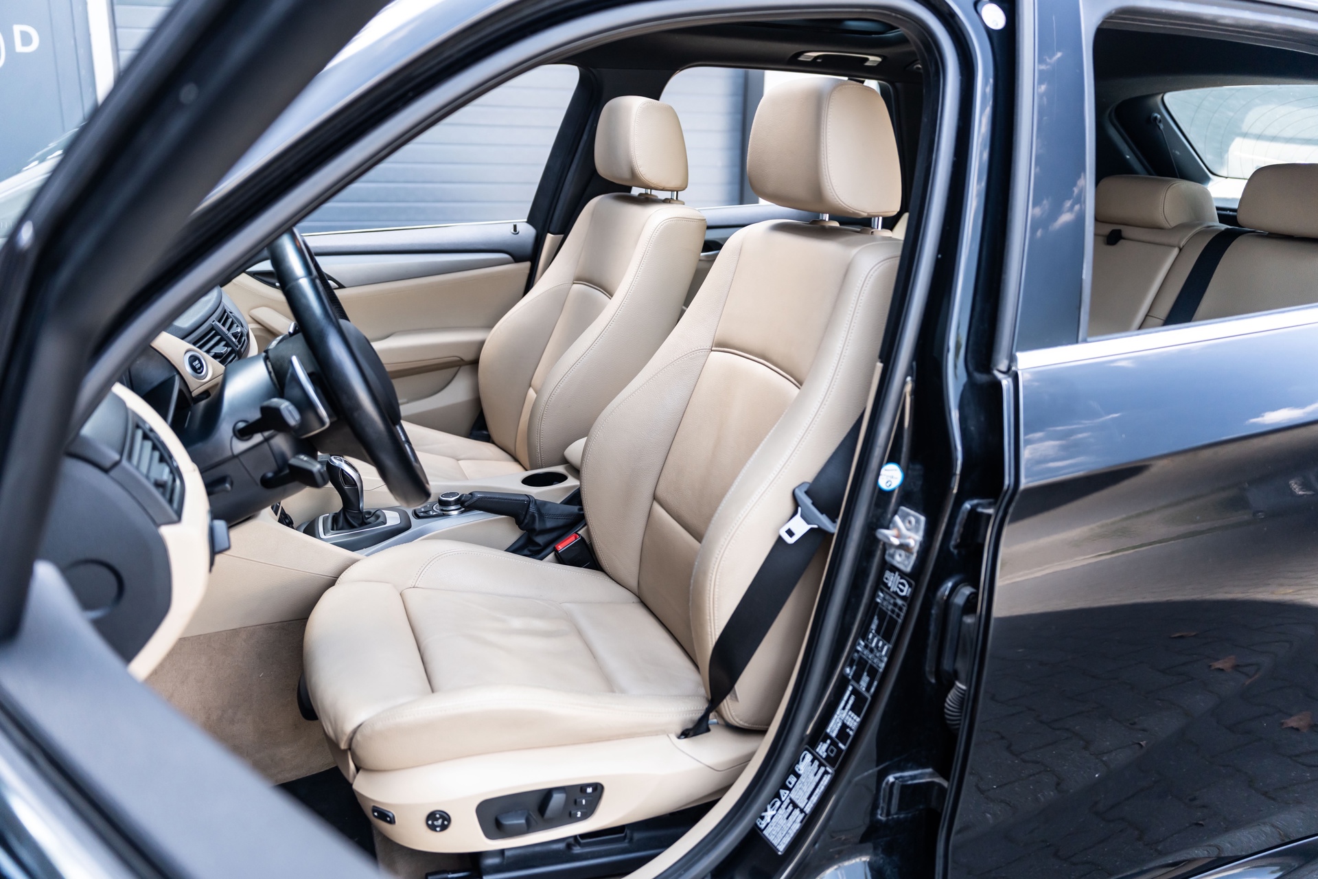 Foto van BMW X1 xDrive 28i