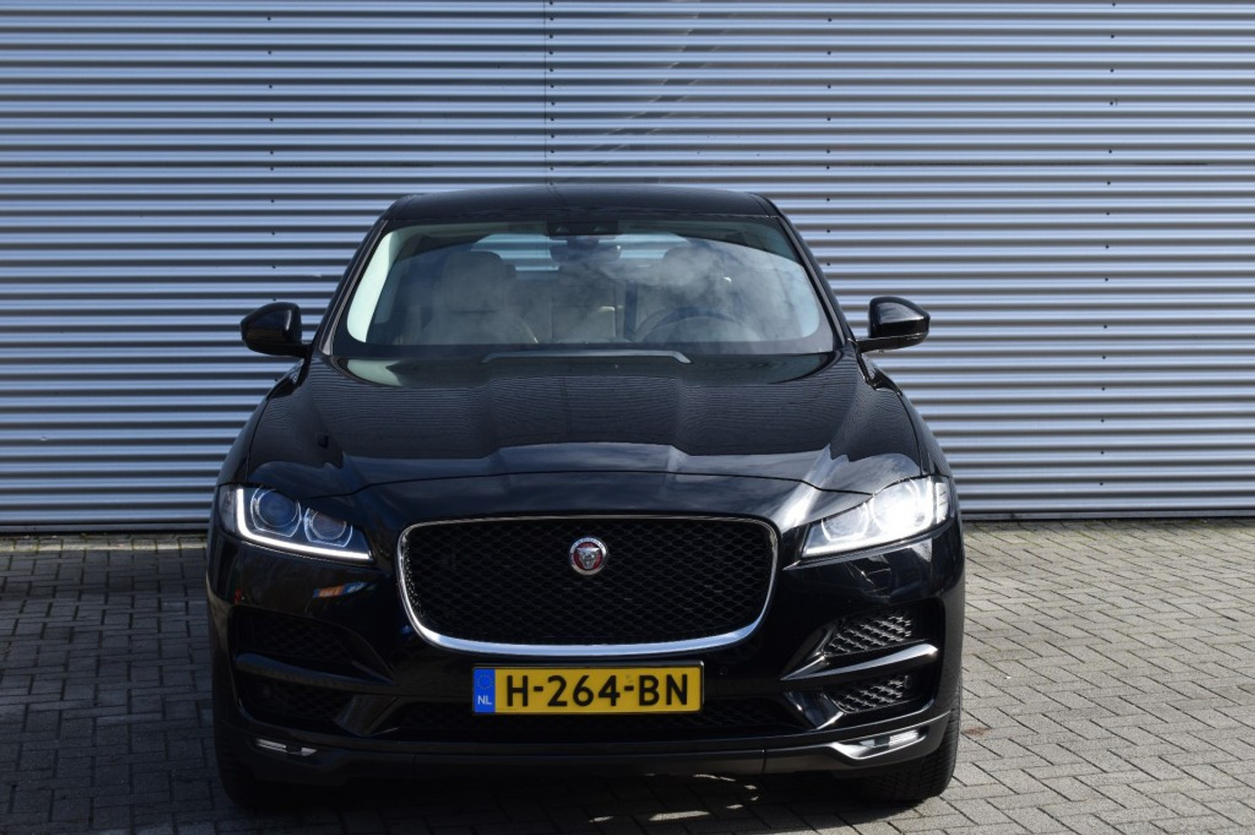 Foto van Jaguar F-pace