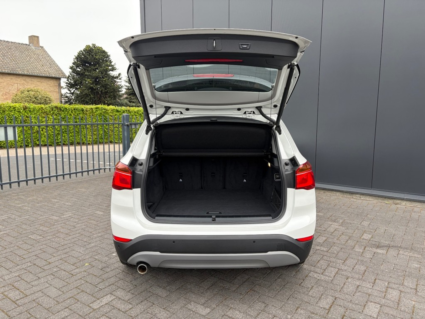 Foto van BMW X1 Sdrive18i