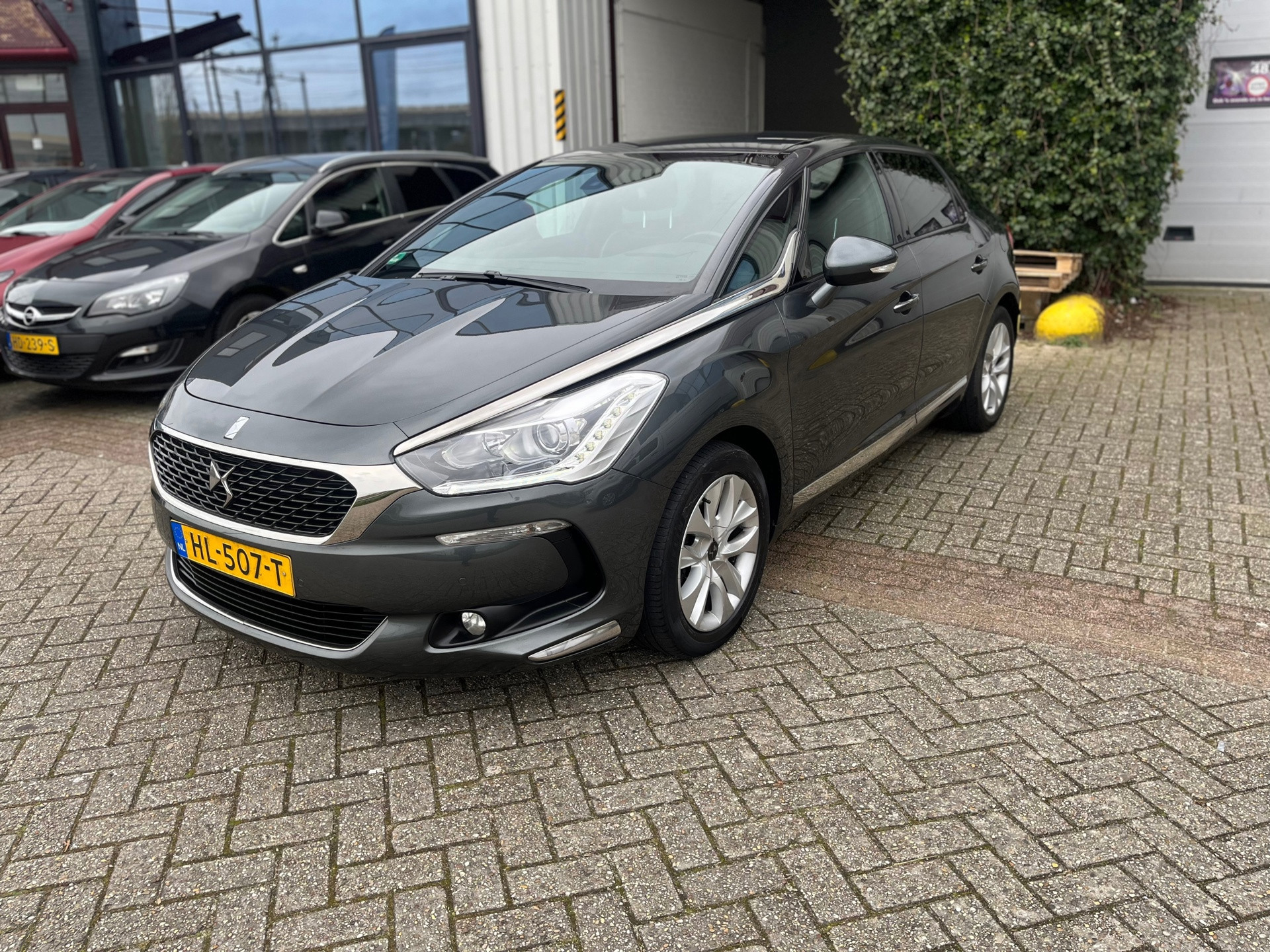 DS DS 5 1.6 THP Chic,AUTOMAAT,Cruis,Navi,Clima,Inruil mog. 2015 - voorkant