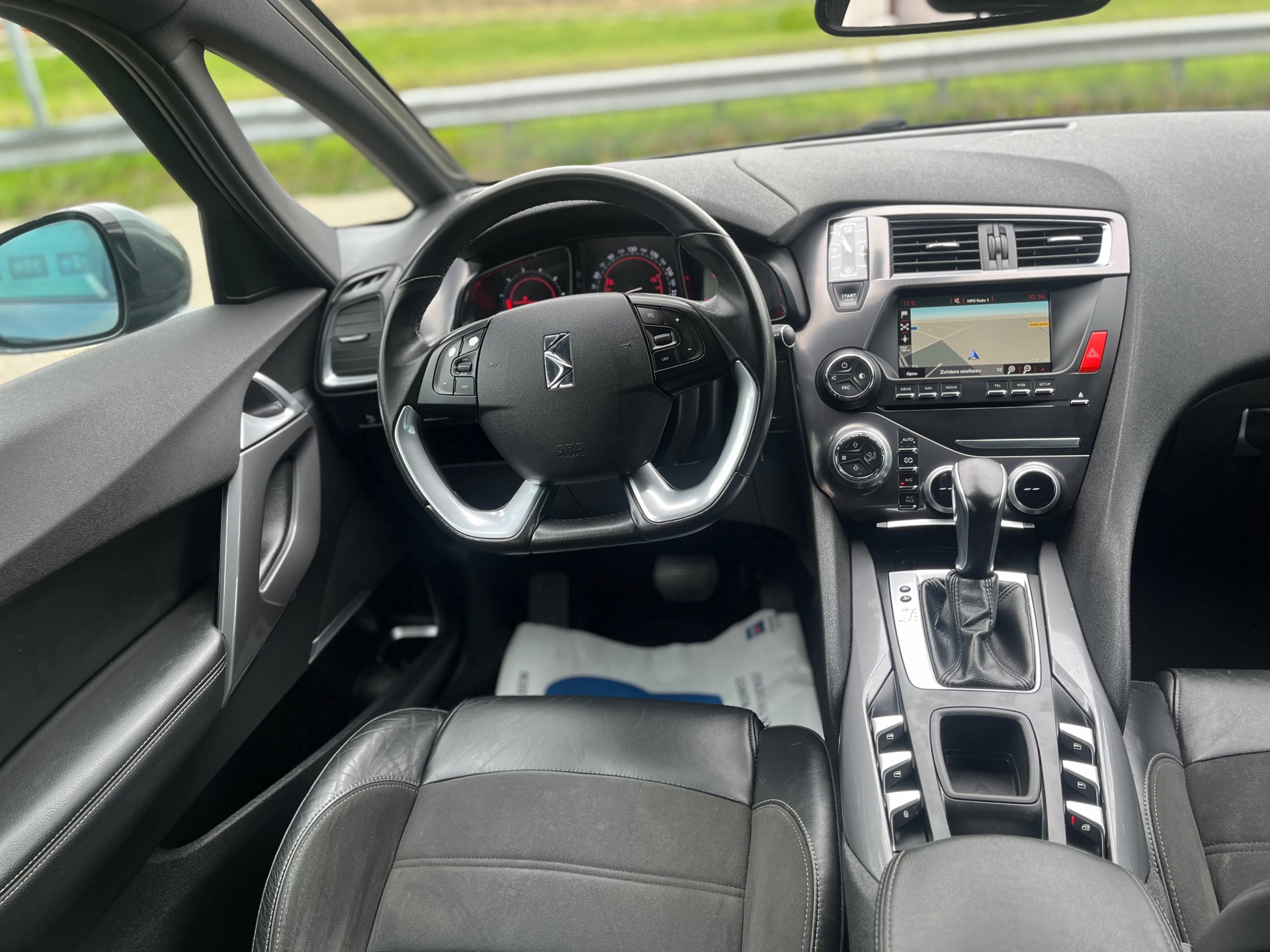 Foto van DS DS 5