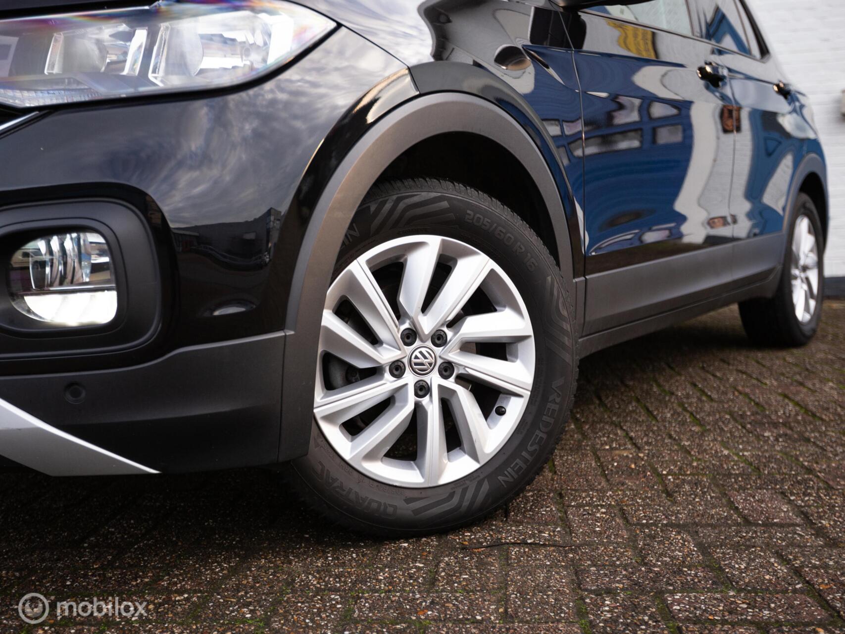Foto van Volkswagen T-cross