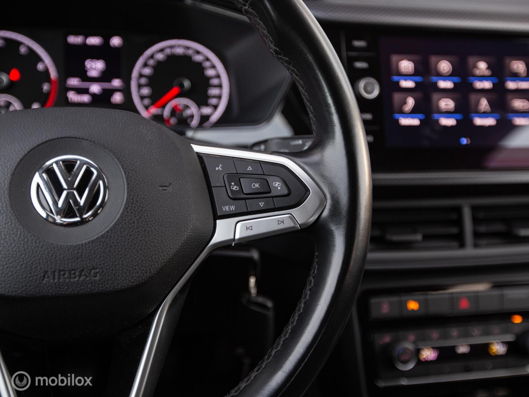 Foto van Volkswagen T-cross