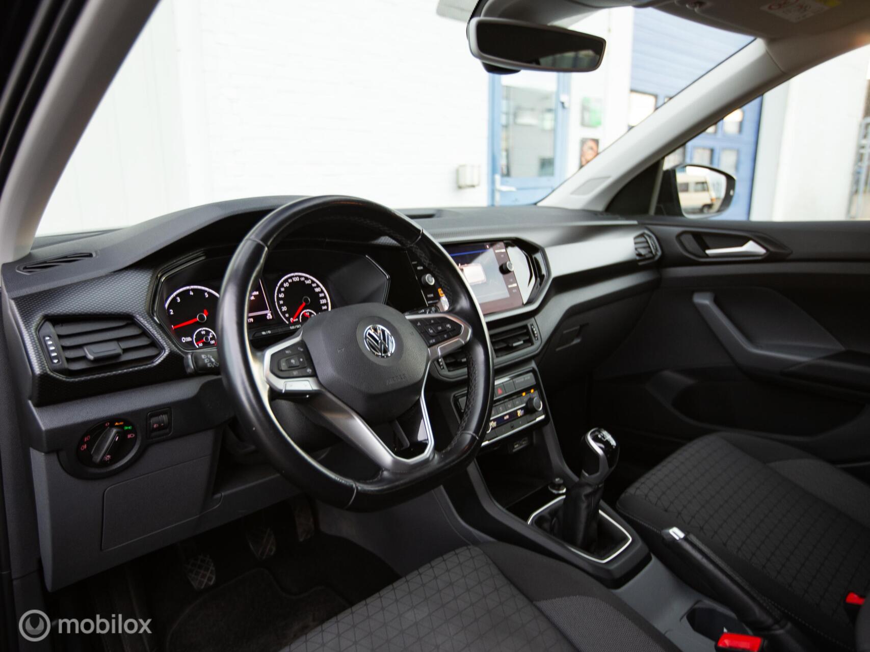 Foto van Volkswagen T-cross