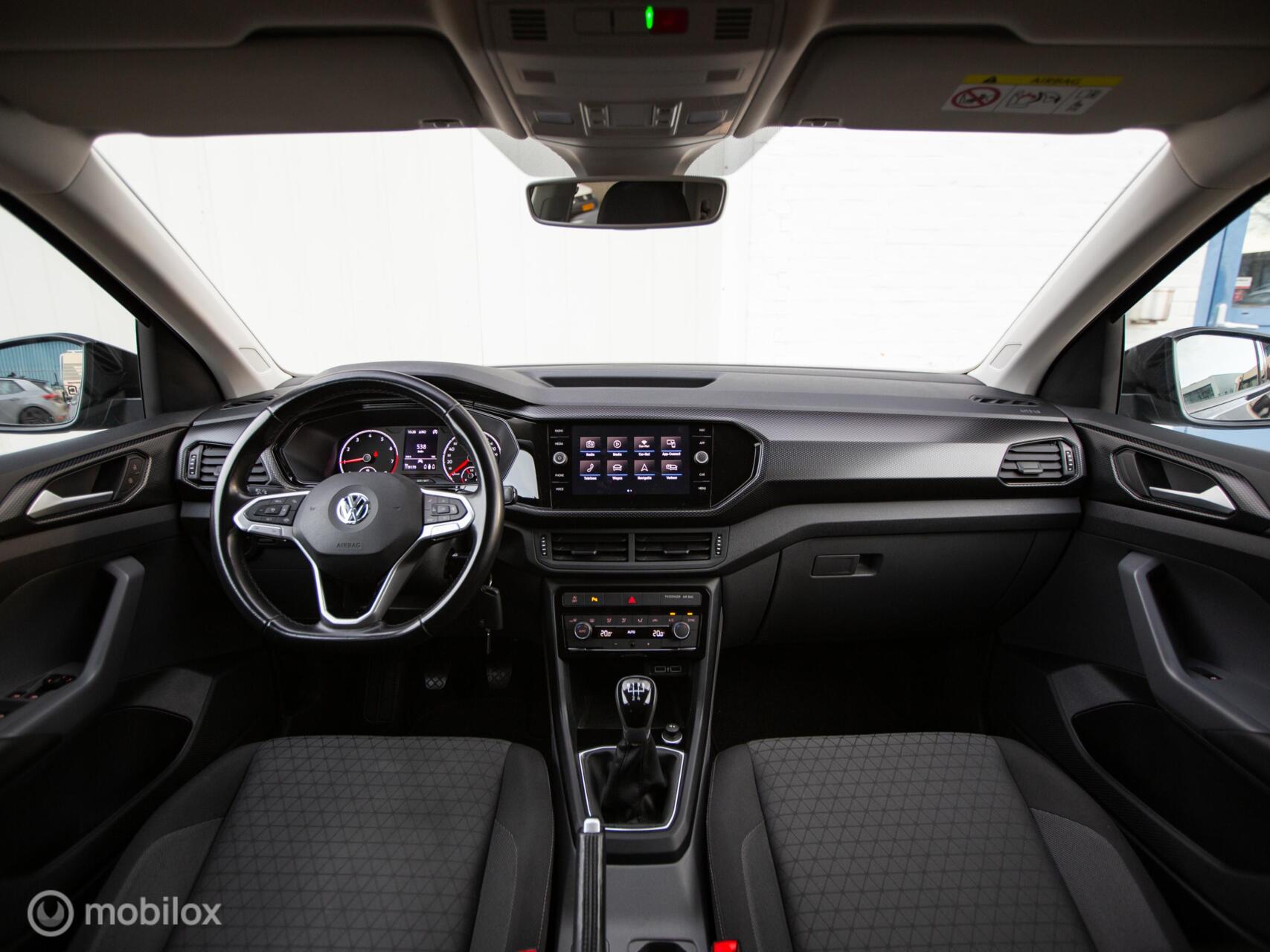 Foto van Volkswagen T-cross