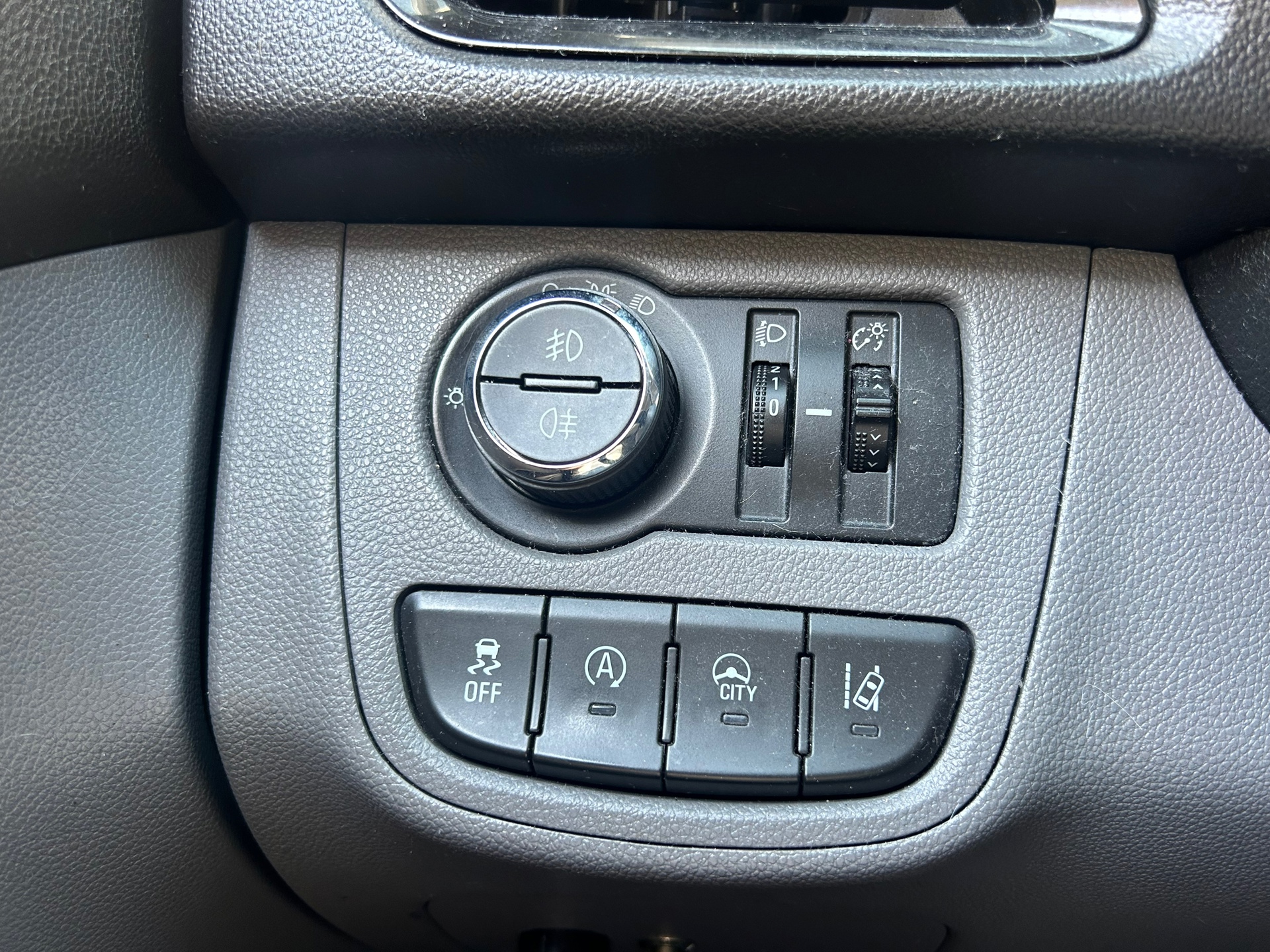 Foto van Opel Karl / Viva