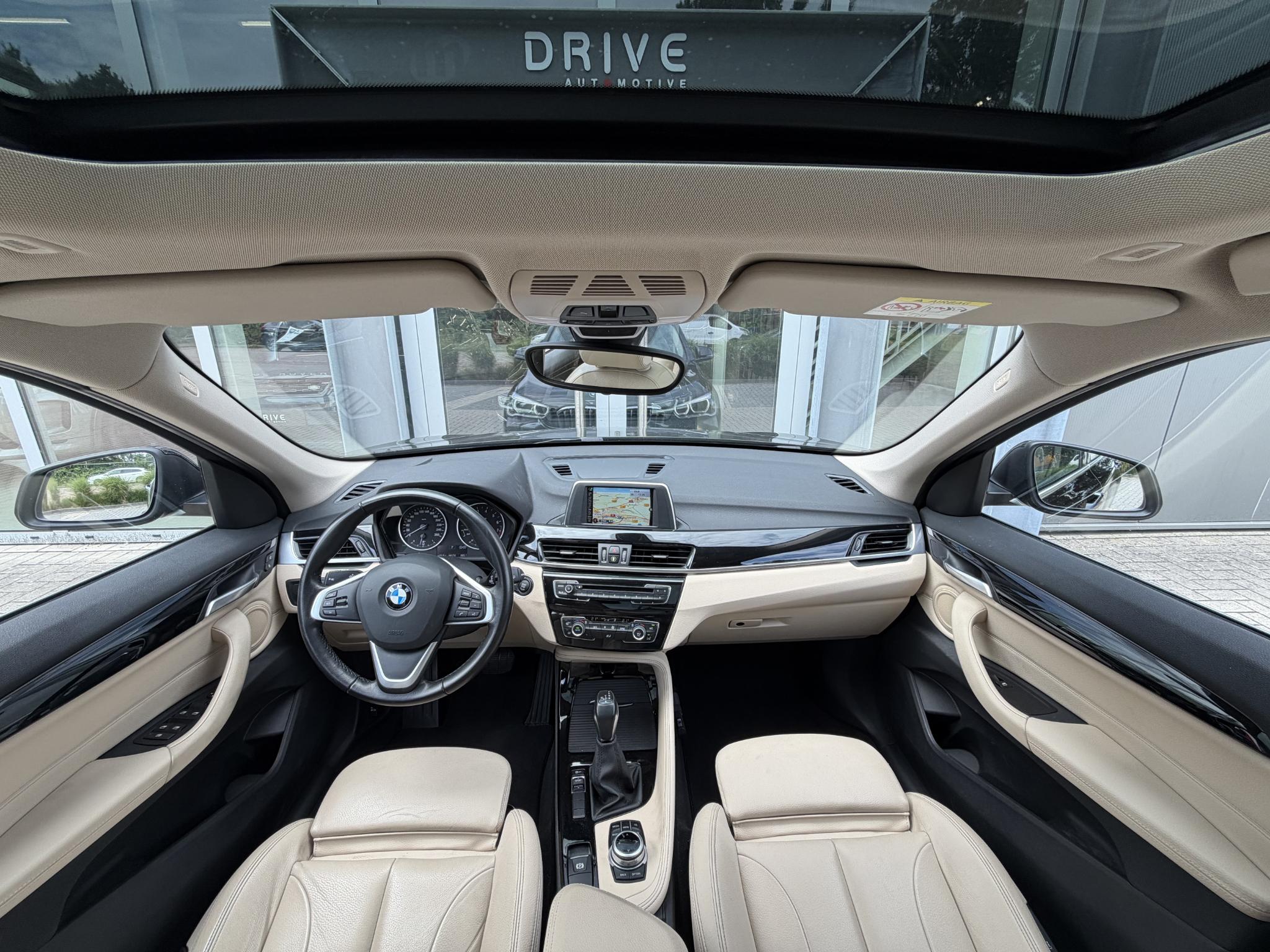Foto van BMW X1 Sdrive20i