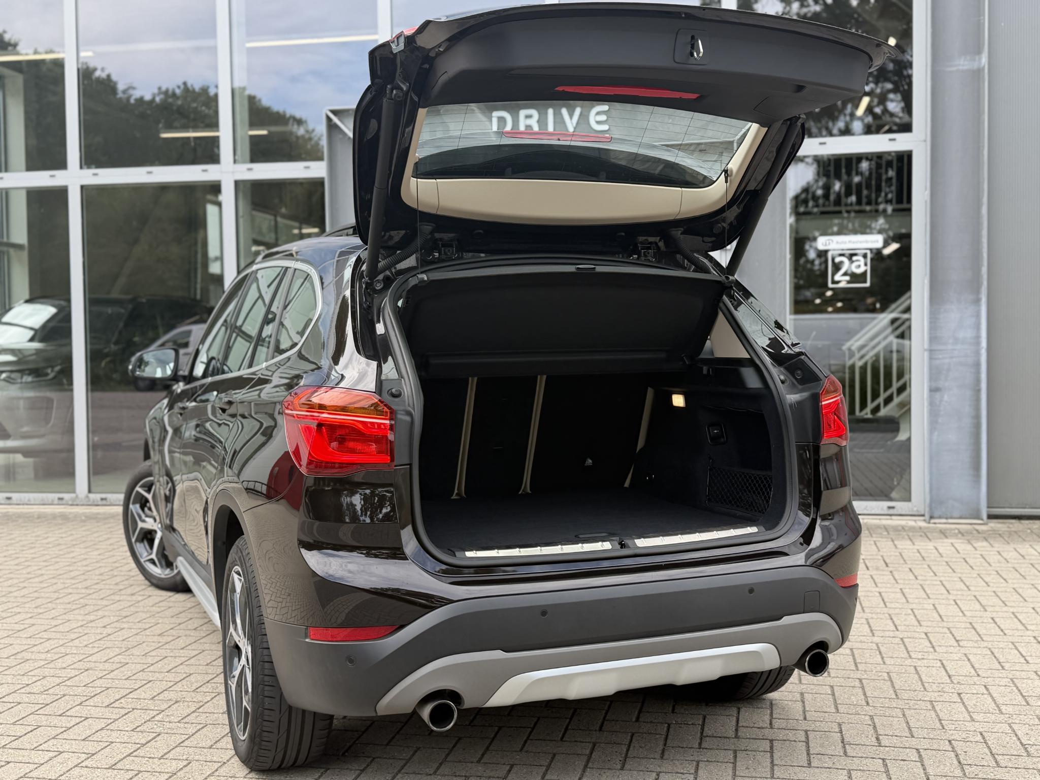 Foto van BMW X1 Sdrive20i