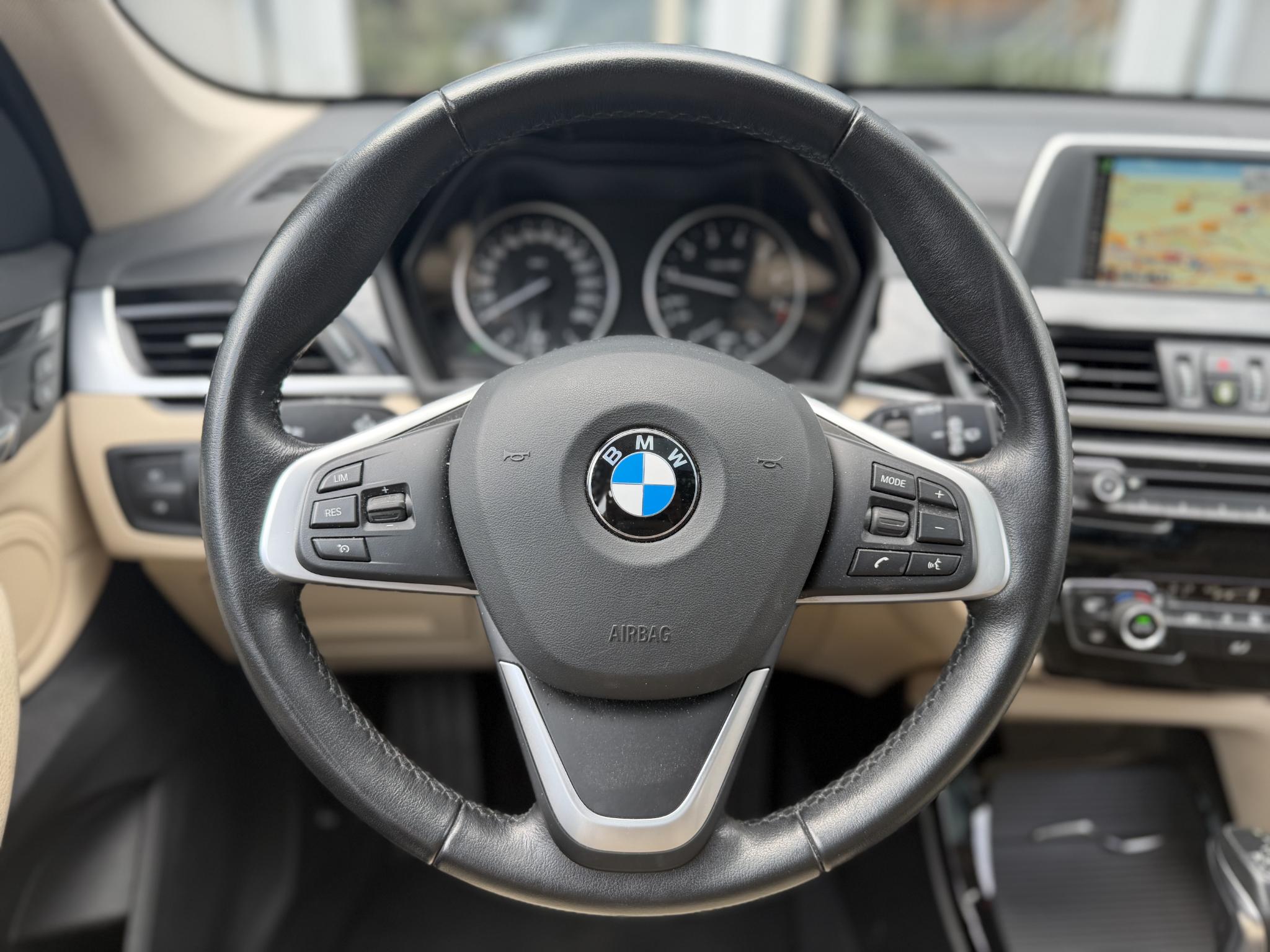 Foto van BMW X1 Sdrive20i