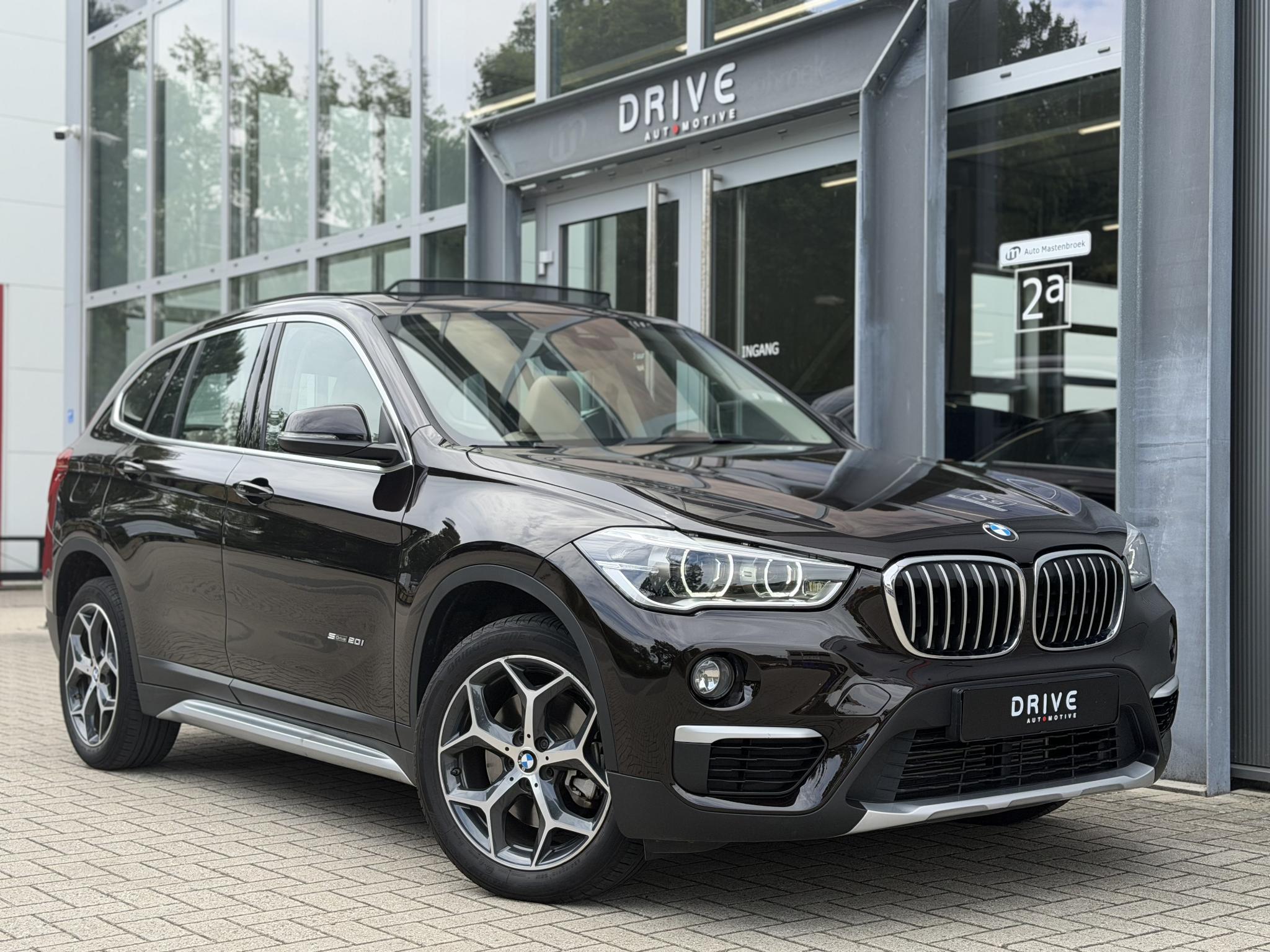 Foto van BMW X1 Sdrive20i