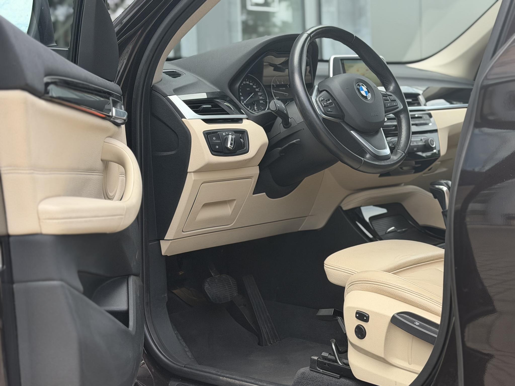 Foto van BMW X1 Sdrive20i