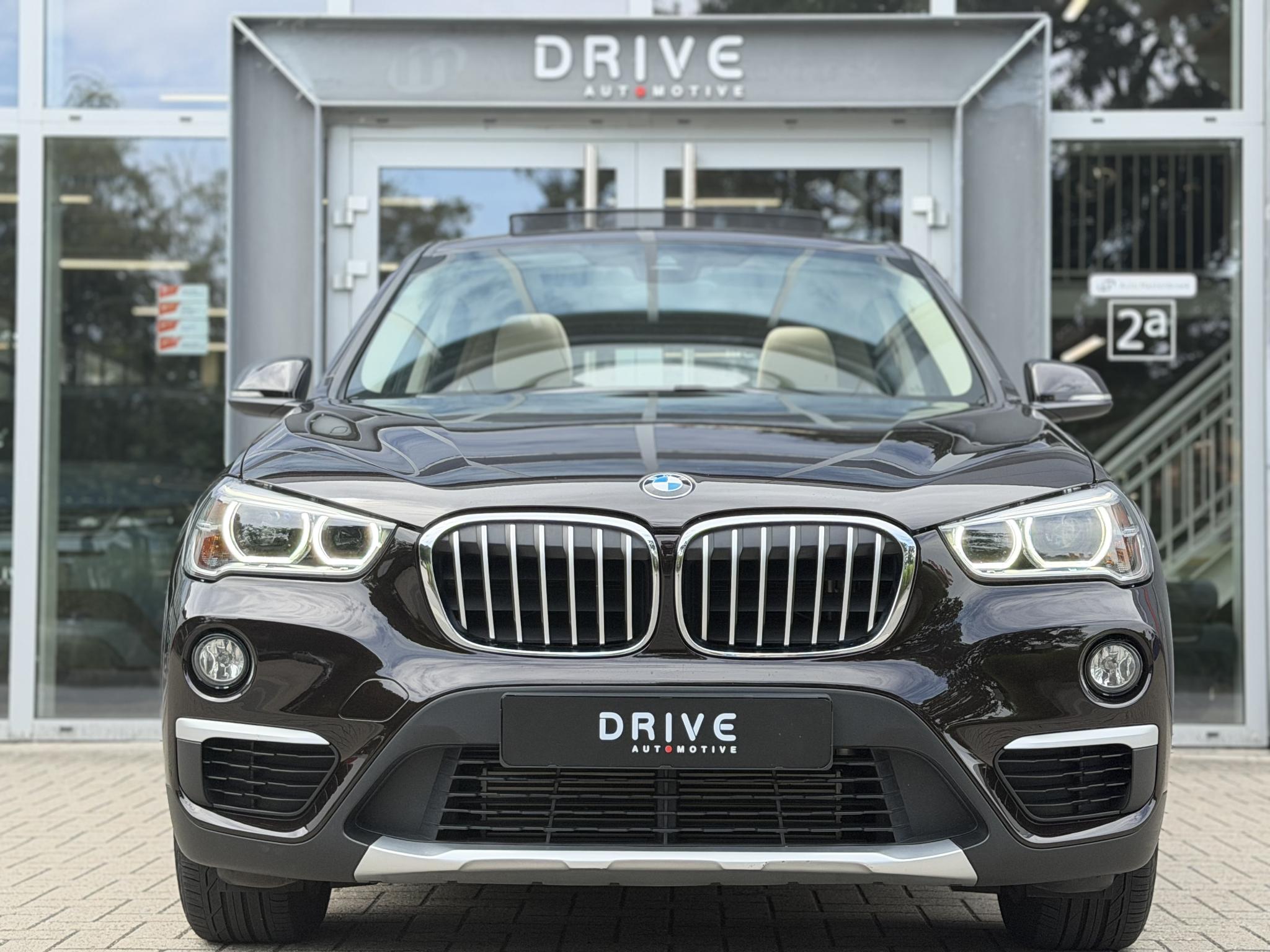 Foto van BMW X1 Sdrive20i