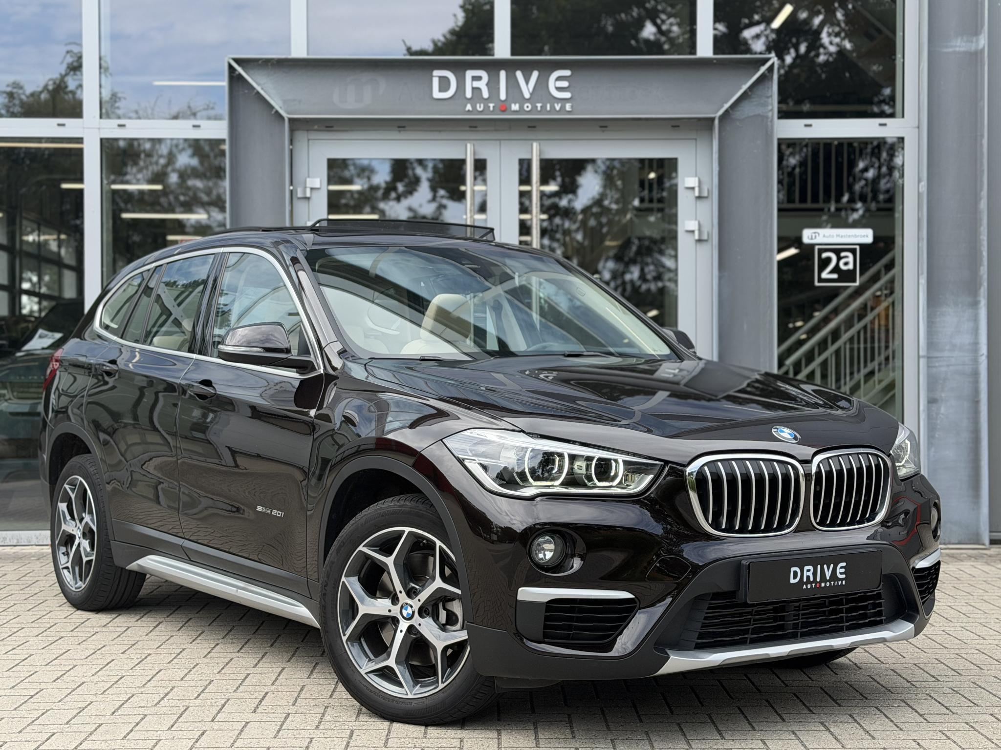 Foto van BMW X1 Sdrive20i
