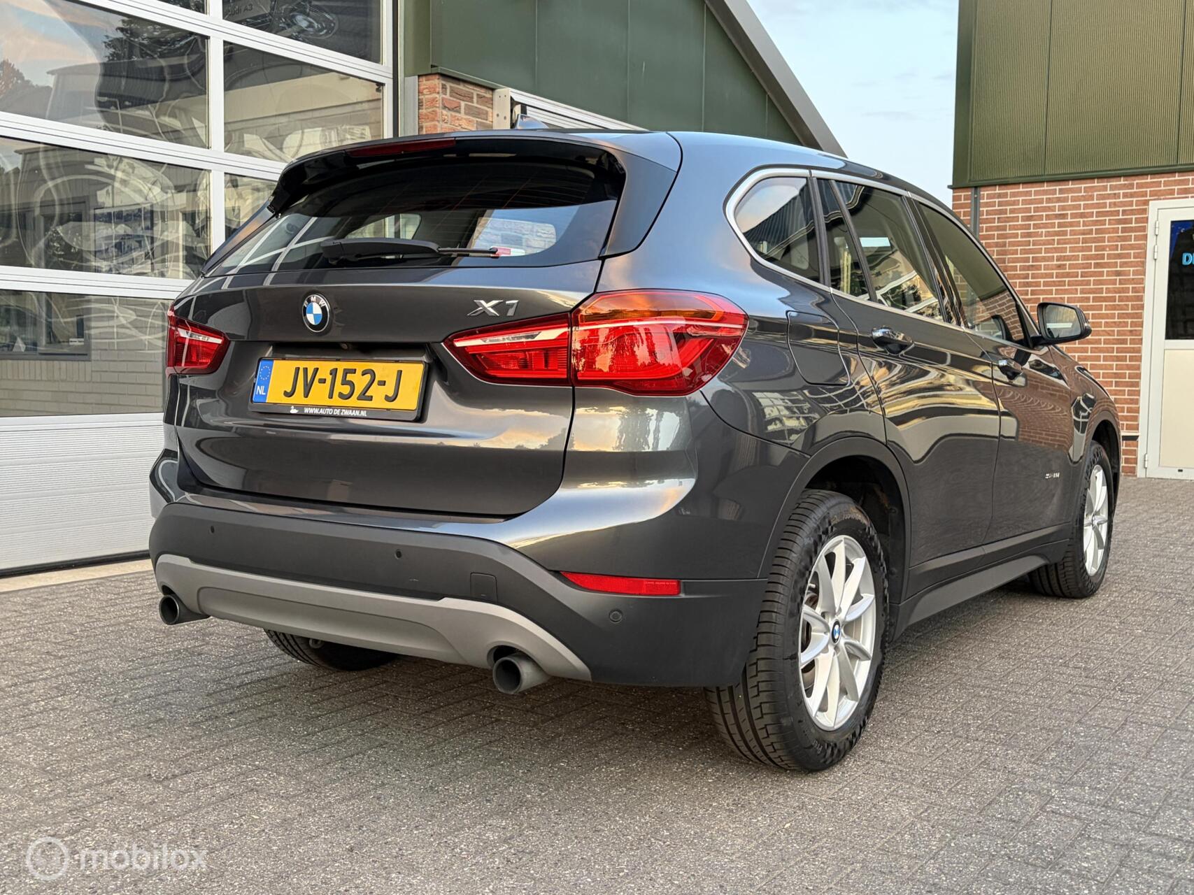 Foto van BMW X1 Sdrive20i