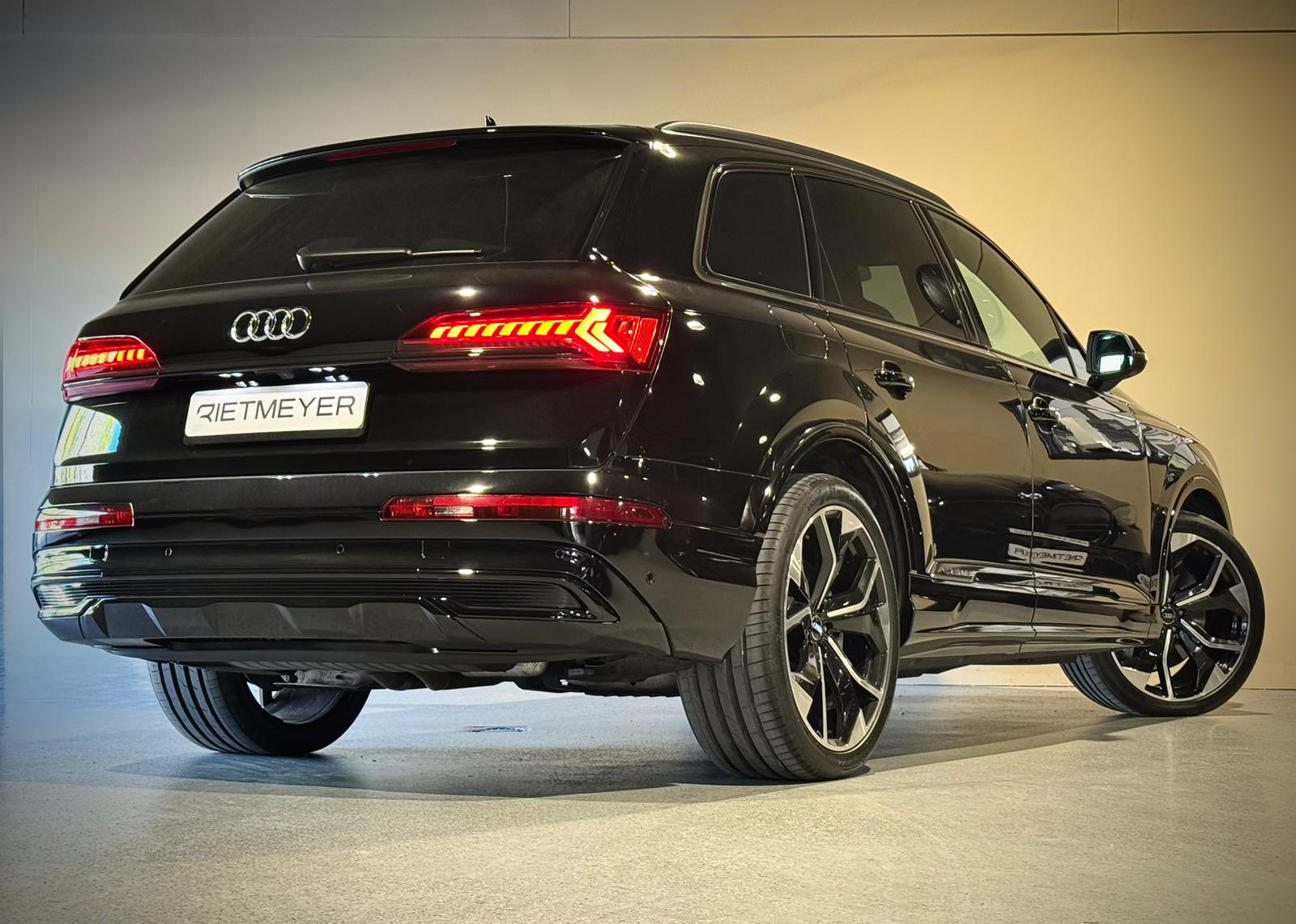 Foto van Audi Q7 55 TFSI E
