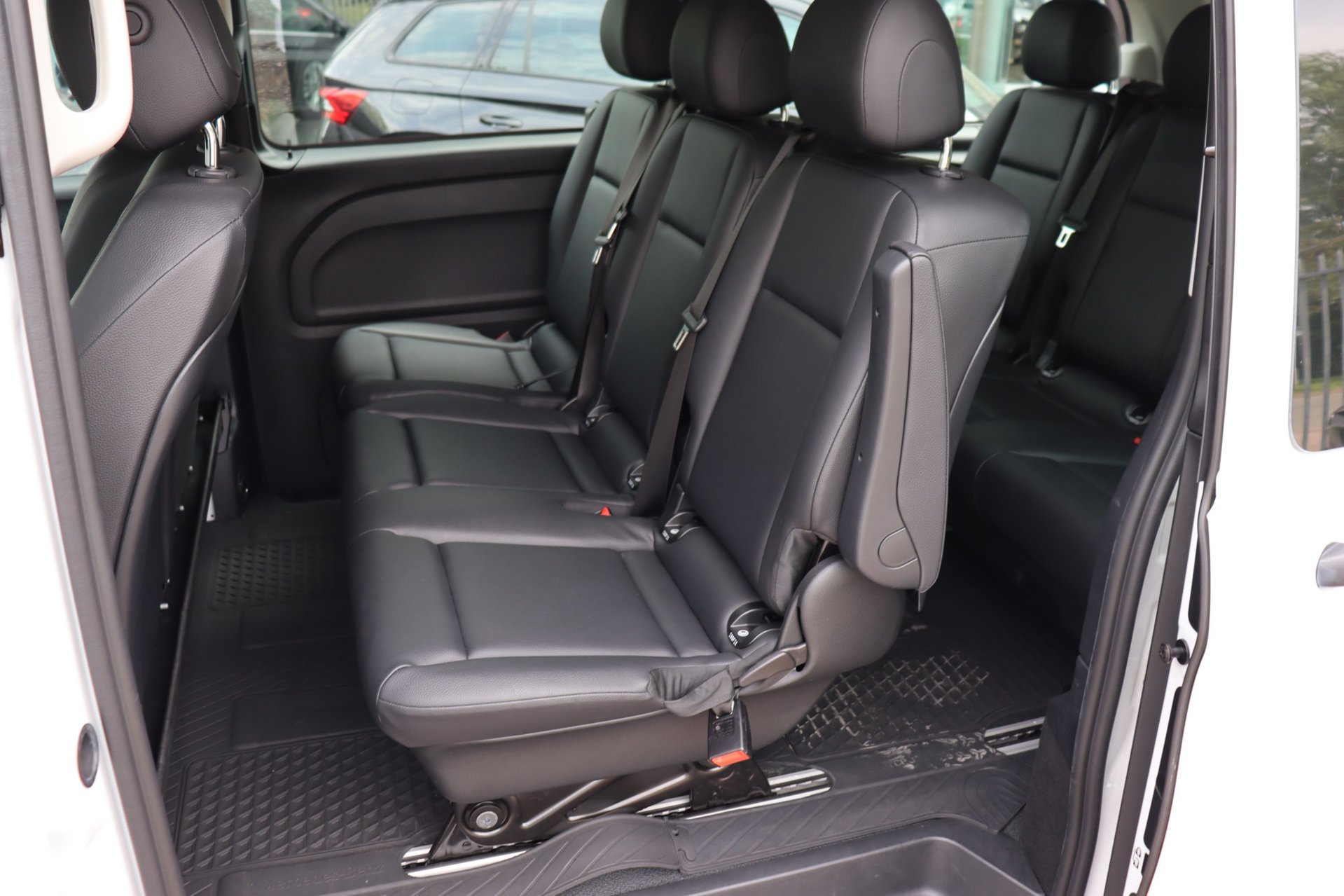 Foto van Mercedes-Benz Evito Tourer
