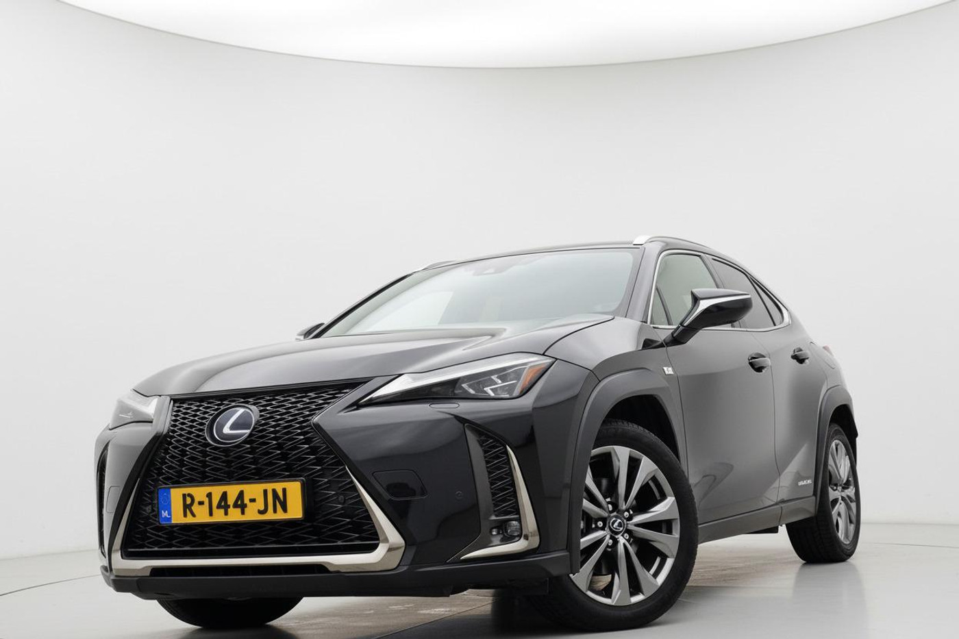 Lexus Lexus Ux250h 250h F Sport Line ADAP CRUISE NAV CAMERA 2020 - voorkant