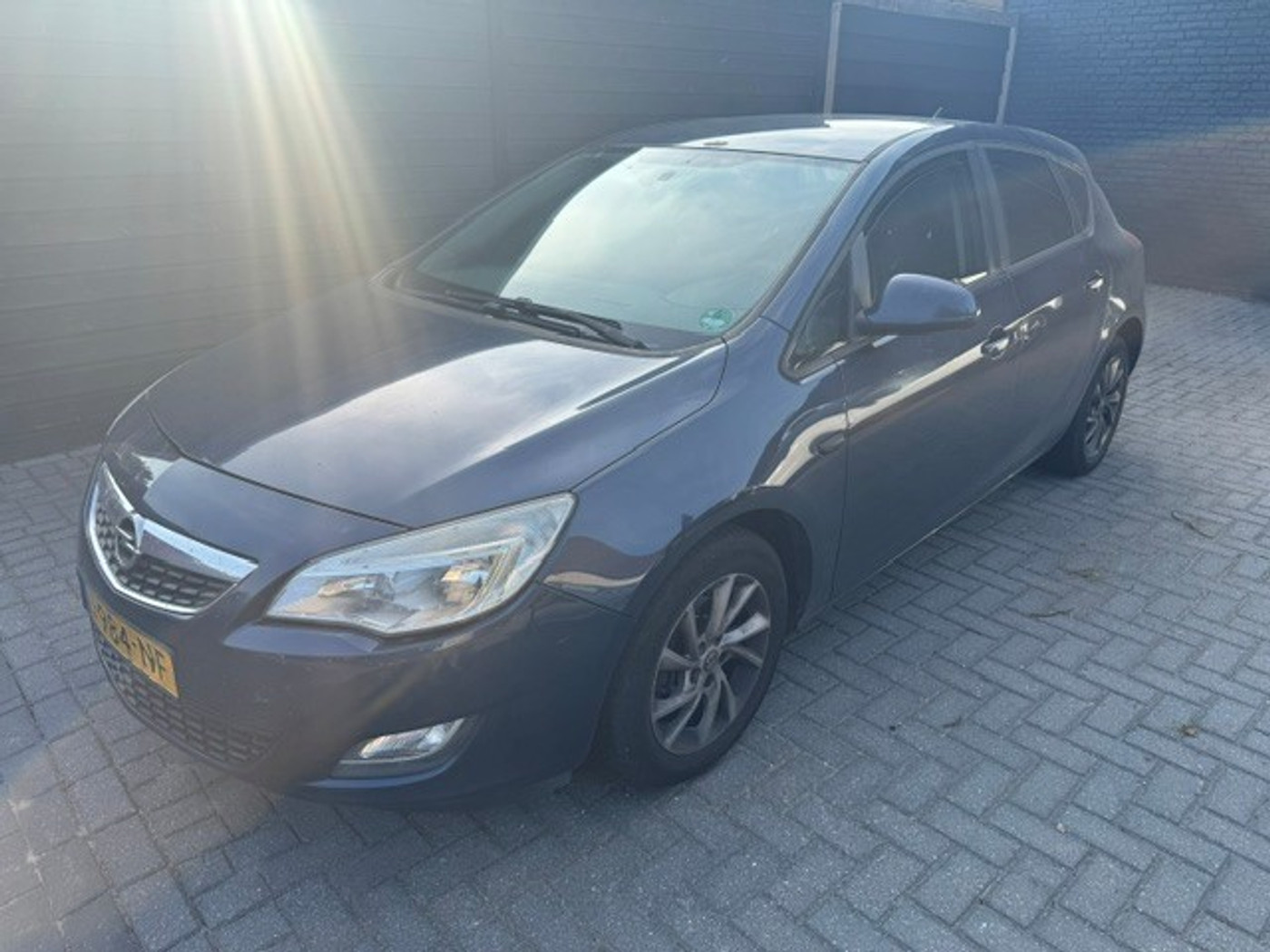 Opel Astra 1.3 CDTi S/S Edition 5DRS Inruil auto / Zo meenemen / Koopje van de maand / Apk tot 14-10-2026 2011 - voorkant