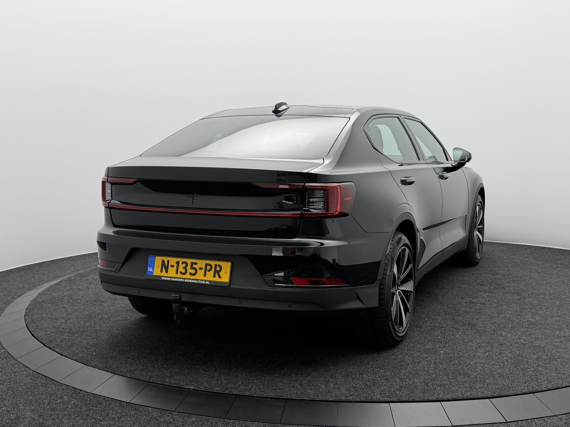 Foto van Polestar Polestar 2