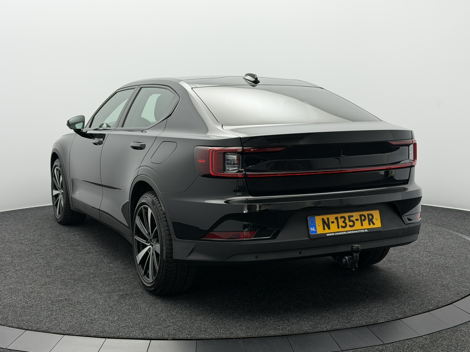 Foto van Polestar Polestar 2
