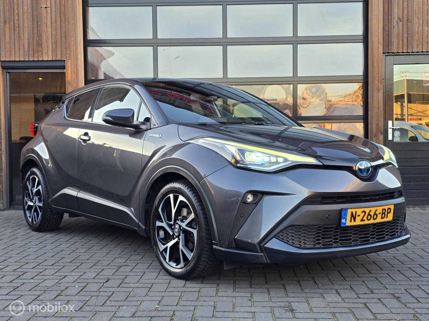 Foto van Toyota C-hr