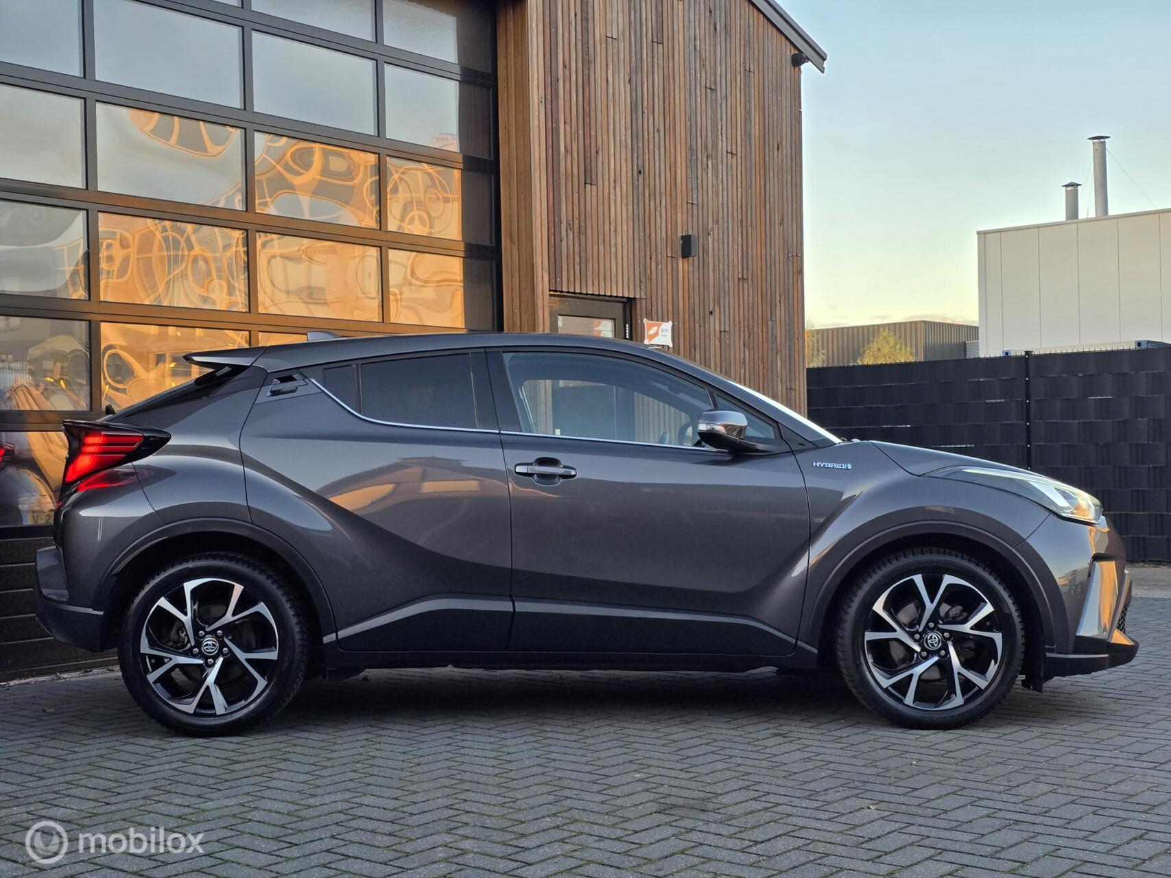 Foto van Toyota C-hr