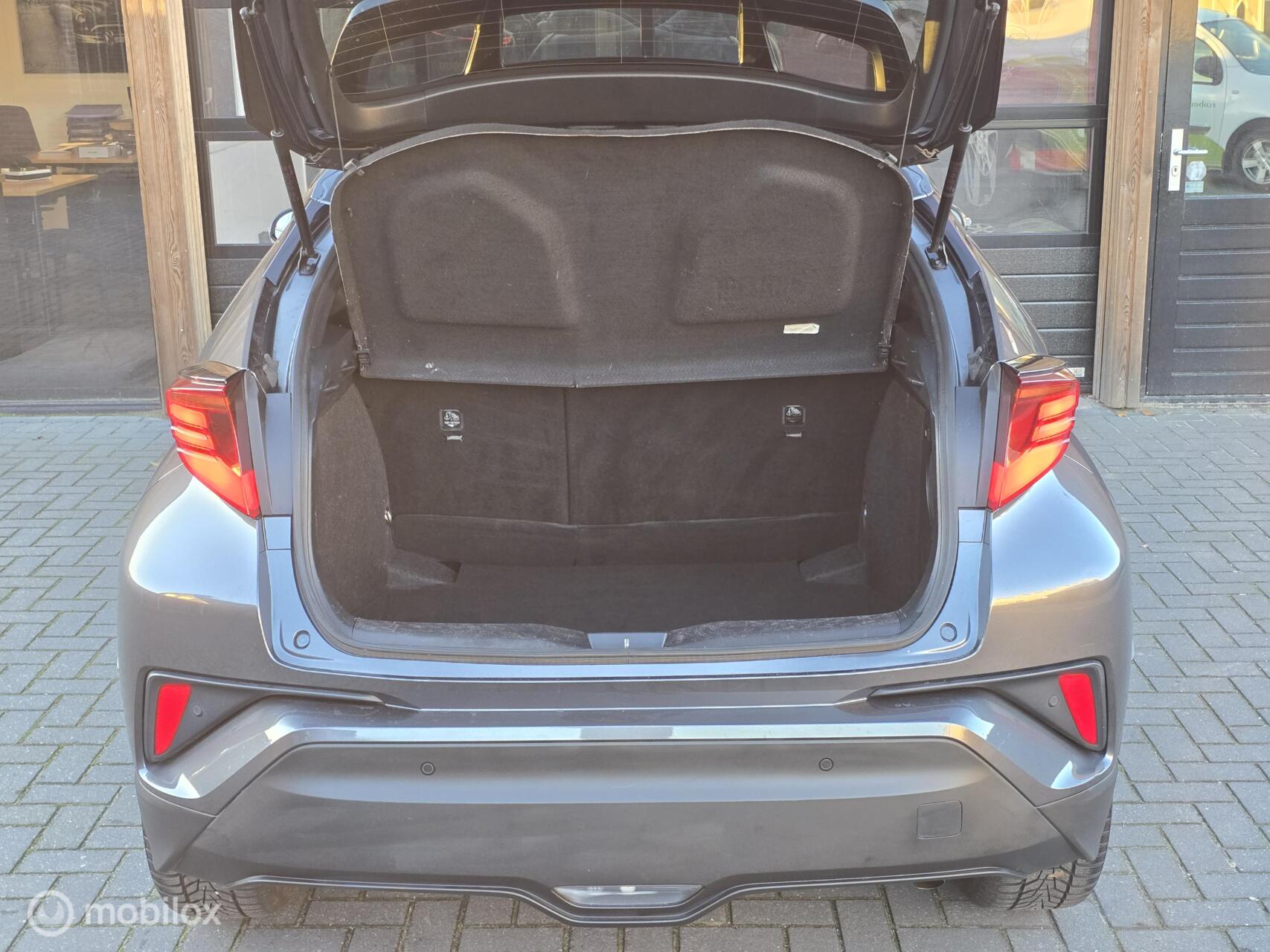 Foto van Toyota C-hr