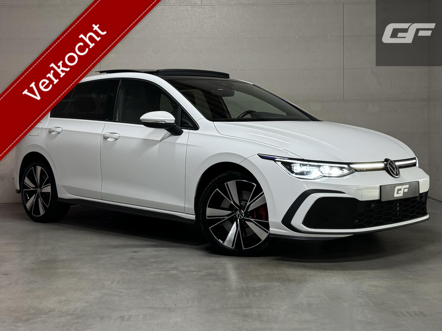 Volkswagen Golf GTE 1.4 eHybrid GTE Pano IQ.Light Virtual HUD Sfeer Trekh. 2020 - voorkant