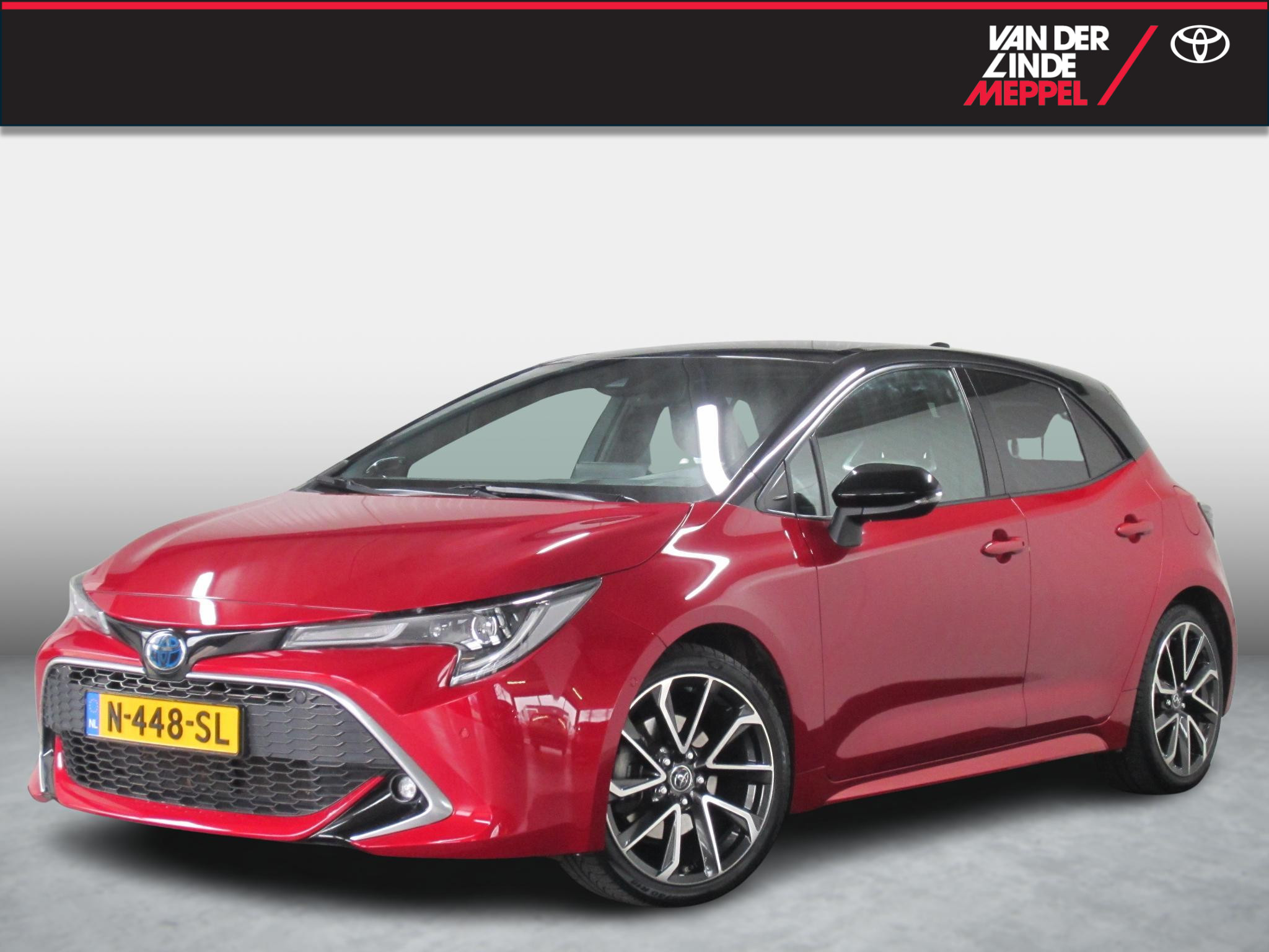Toyota Toyota Corolla 2.0 Hybrid Premium Trekhaak Leer HUD JBL  PDC 2019 - voorkant