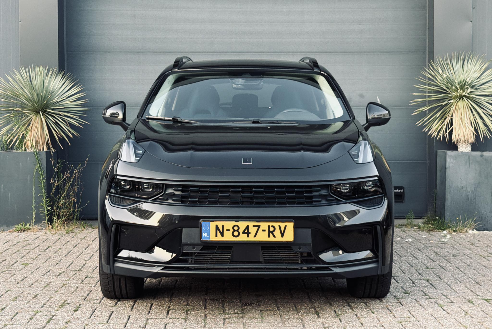 Foto van Lynk&co LYNK & Co 01