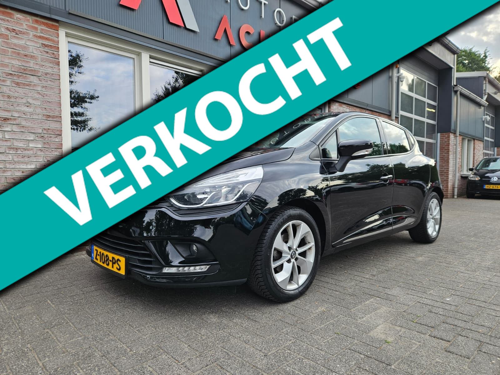 Renault Clio 1.2 16V Airco! Cruise Control! Navigatie! Nette Auto! PDC! 2017 - voorkant