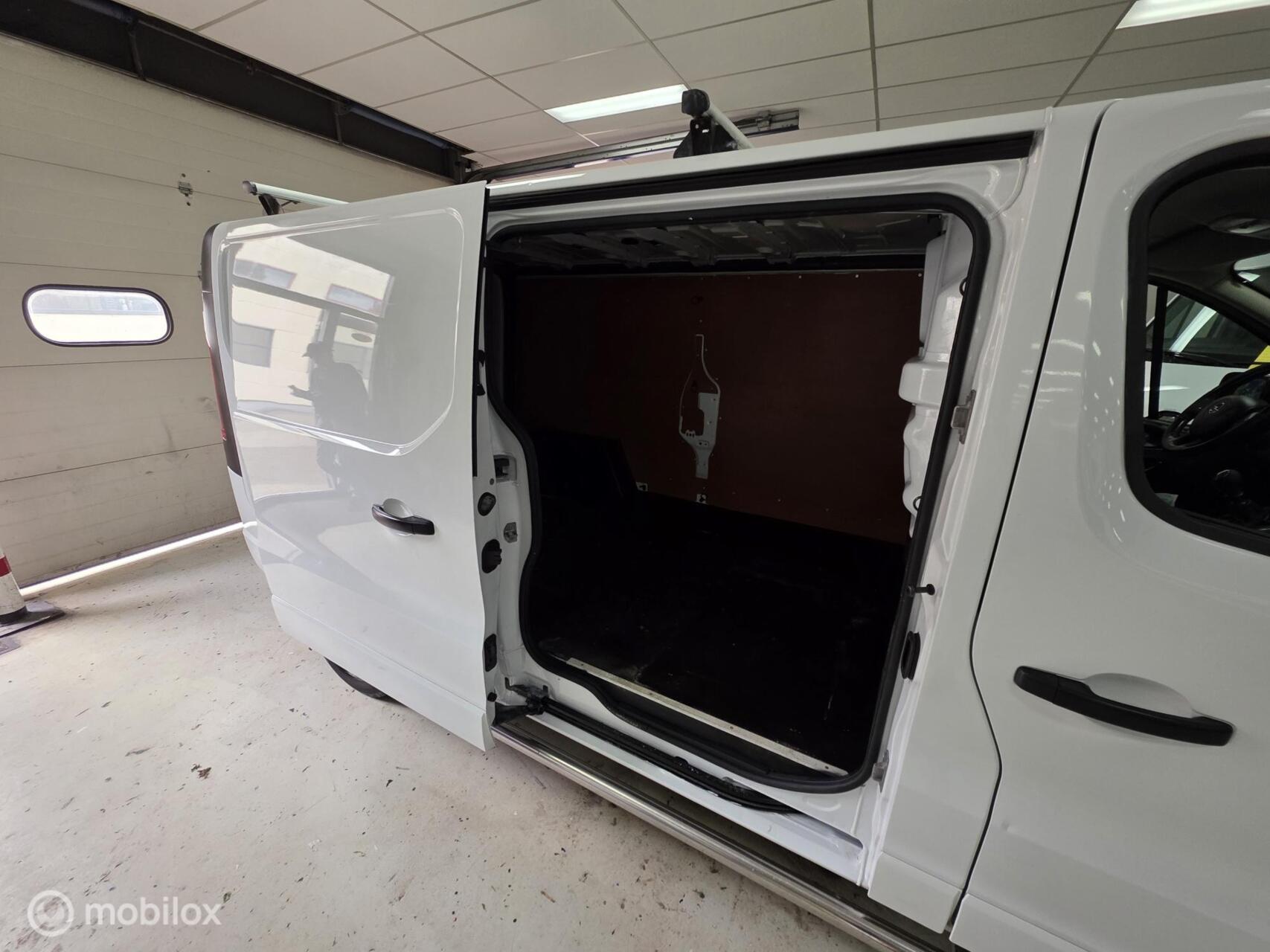 Foto van Opel Vivaro
