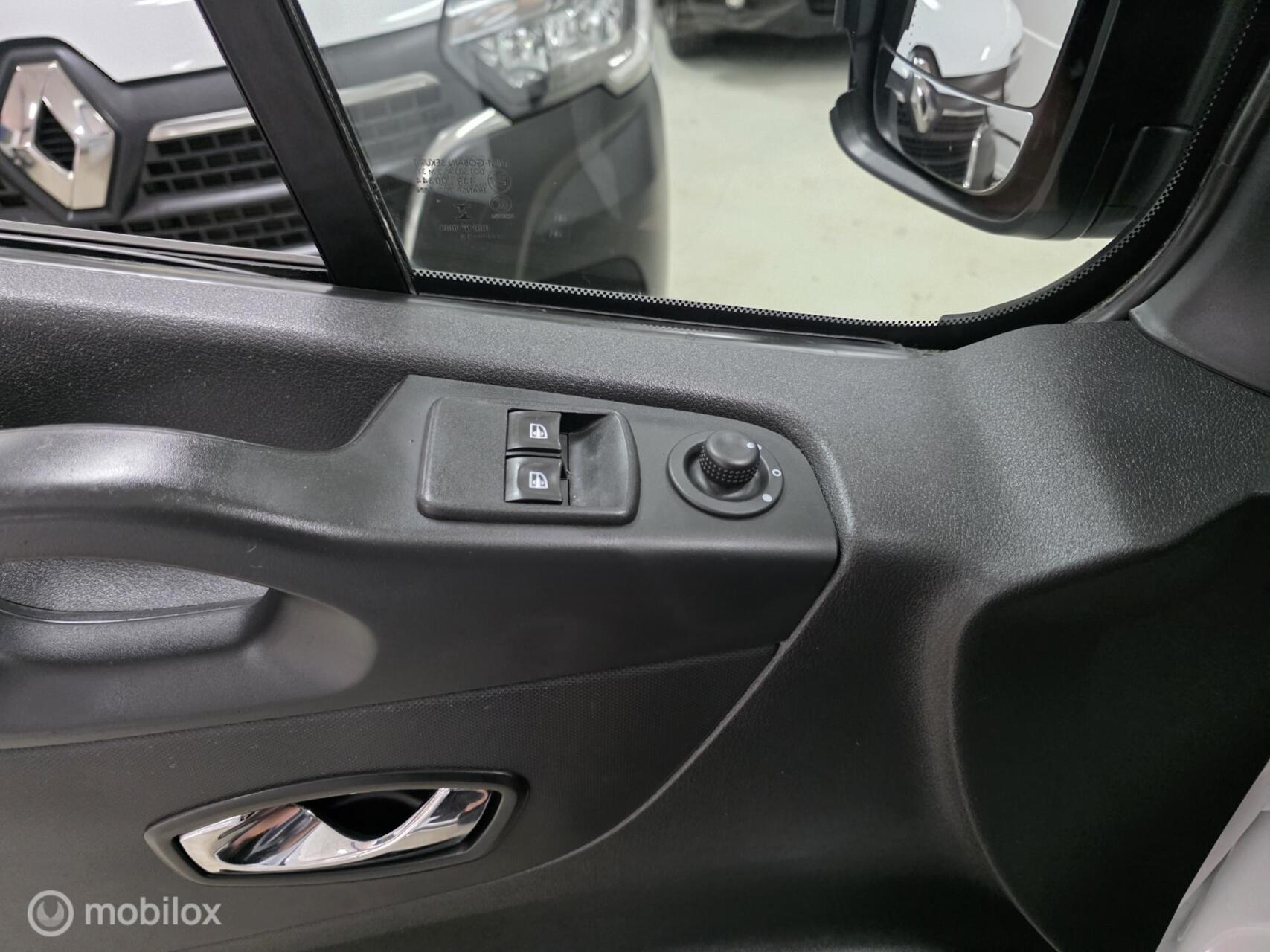 Foto van Opel Vivaro