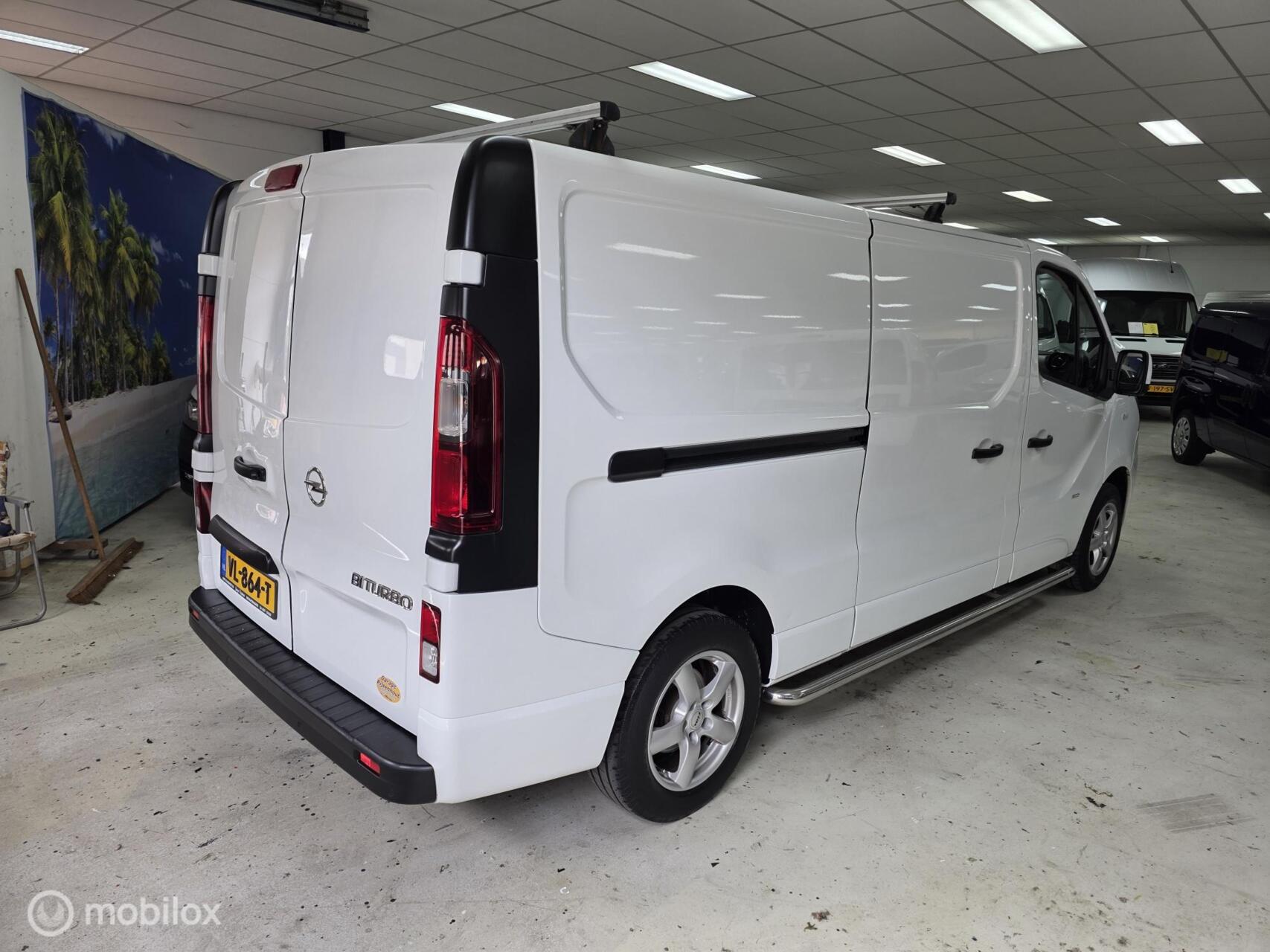 Foto van Opel Vivaro