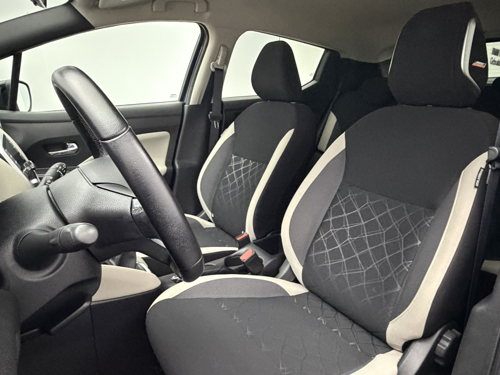Foto van Nissan Micra