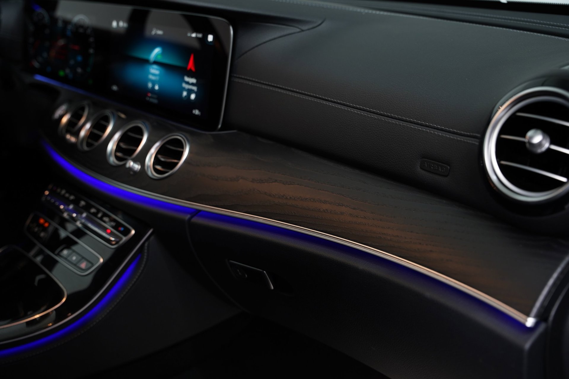 Foto van Mercedes-Benz E 300 E