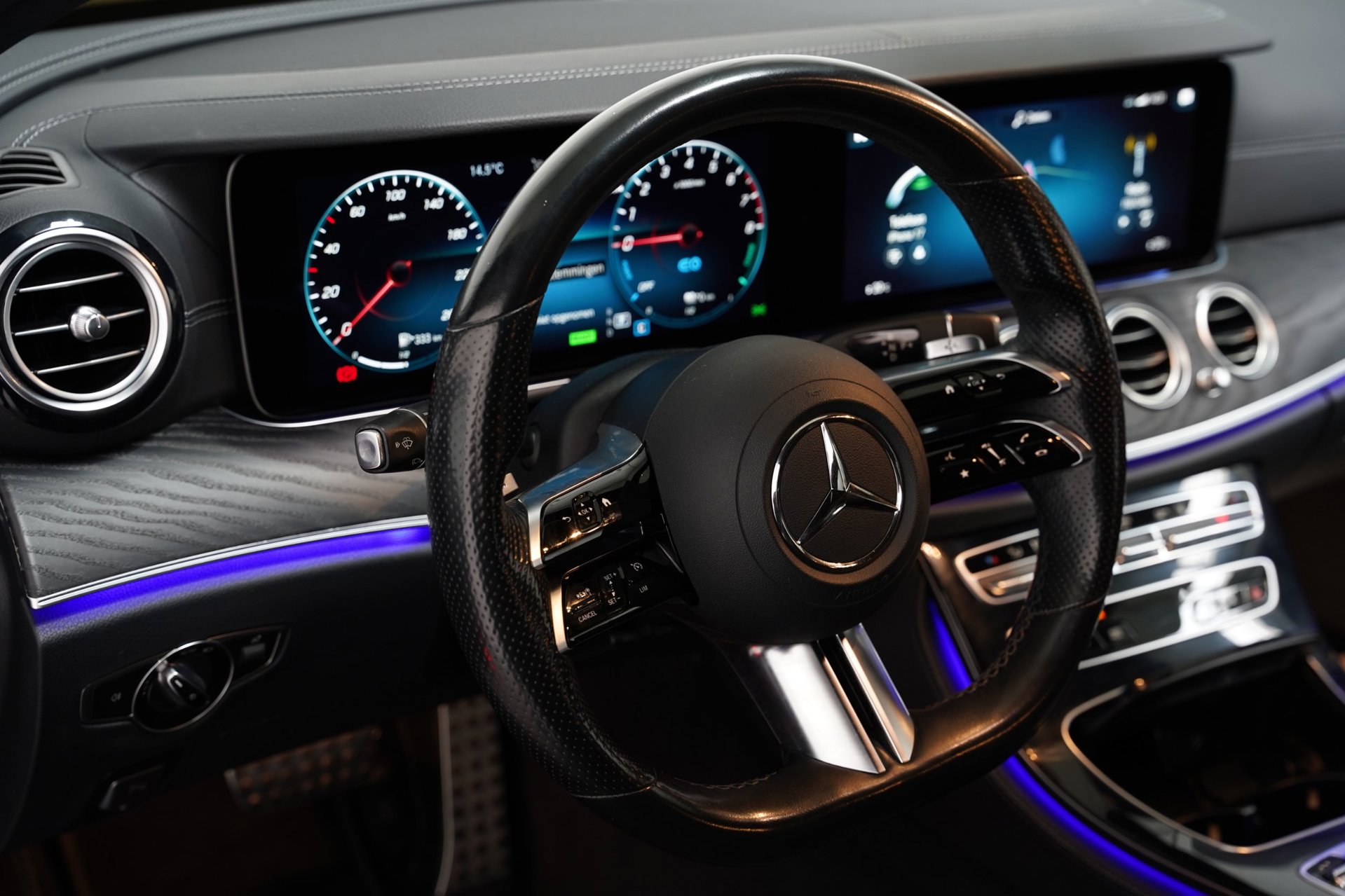 Foto van Mercedes-Benz E 300 E